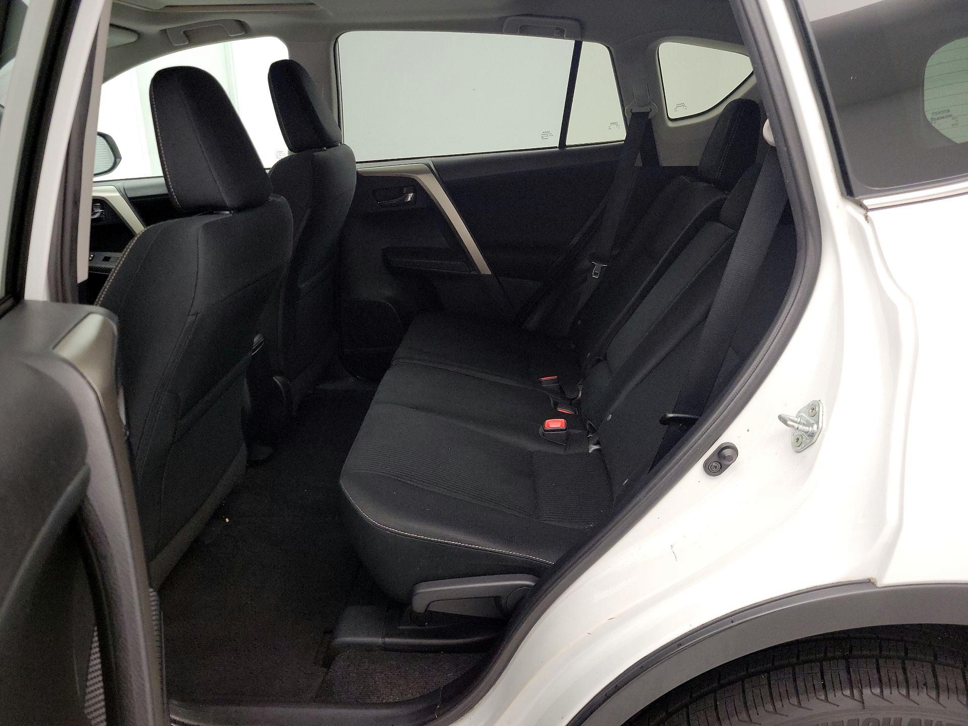 Thumbnail: 2014 Toyota RAV4 - 20
