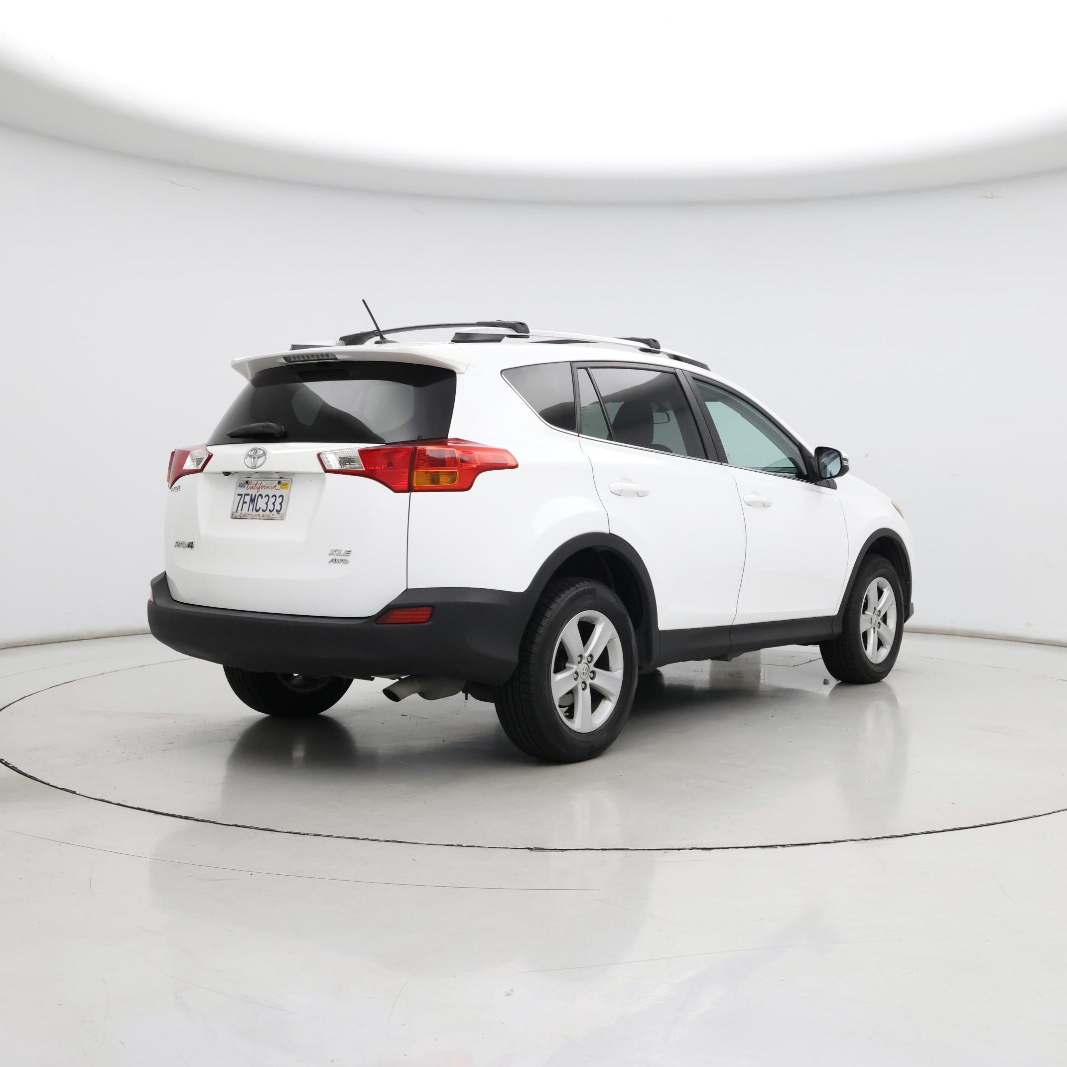 Thumbnail: 2014 Toyota RAV4 - 8
