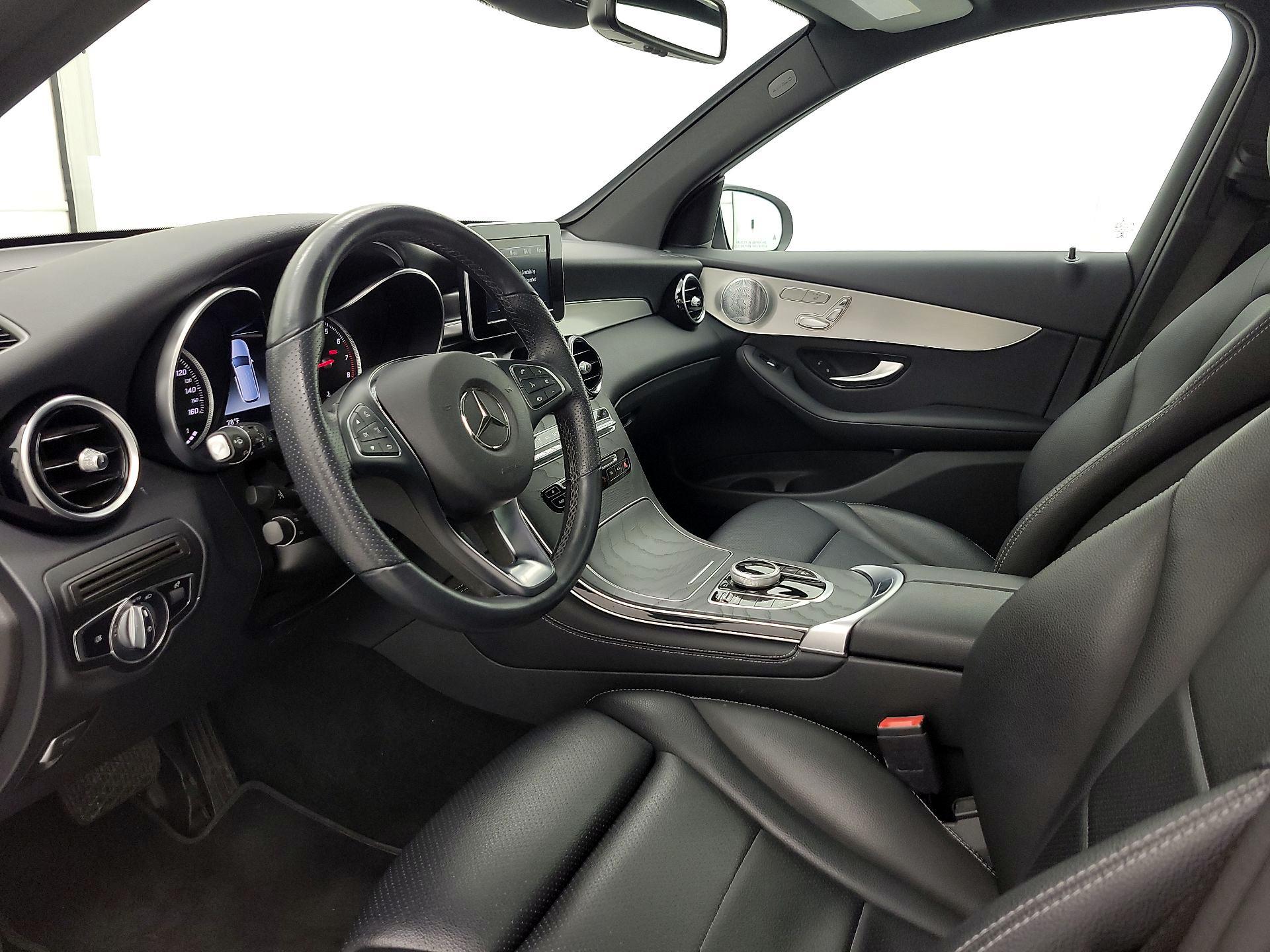 Thumbnail: 2019 Mercedes-Benz GLC - 11
