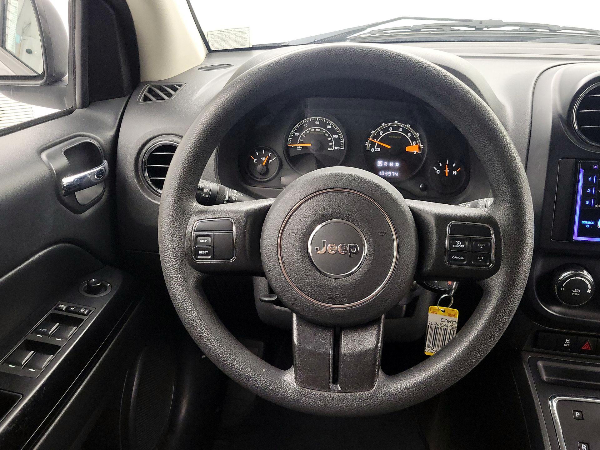 Thumbnail: 2016 Jeep Compass - 10