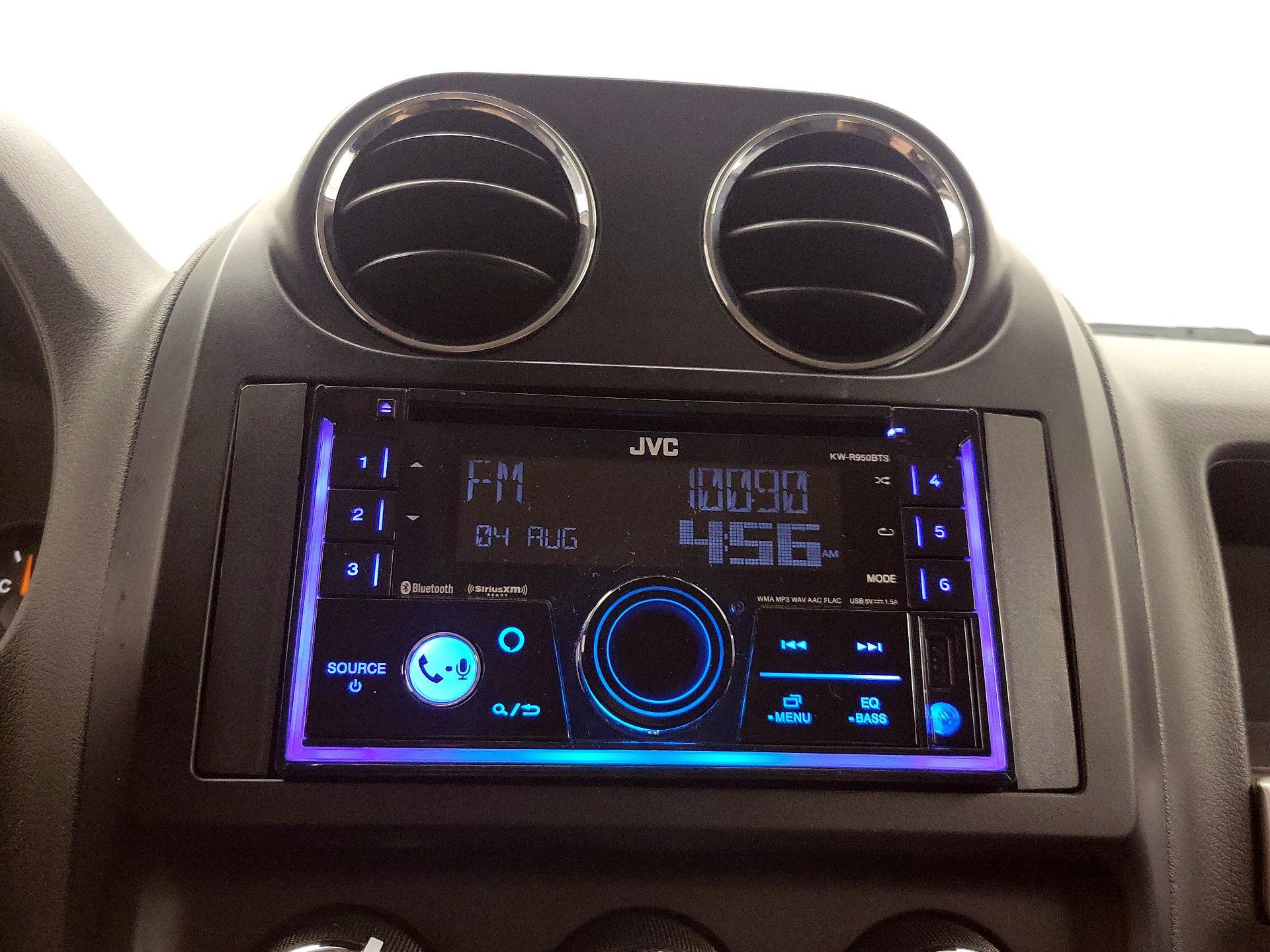 Thumbnail: 2016 Jeep Compass - 13