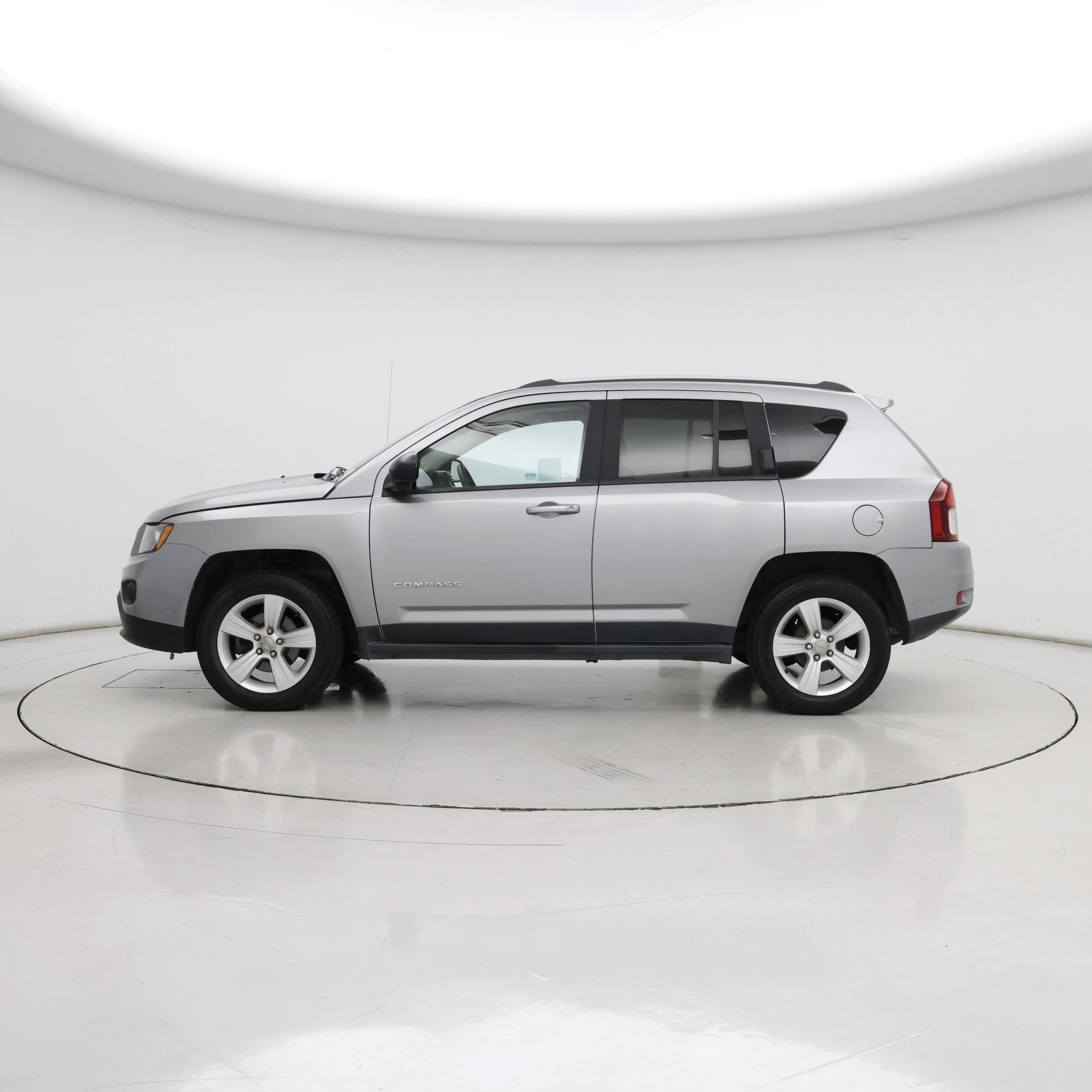 Thumbnail: 2016 Jeep Compass - 3