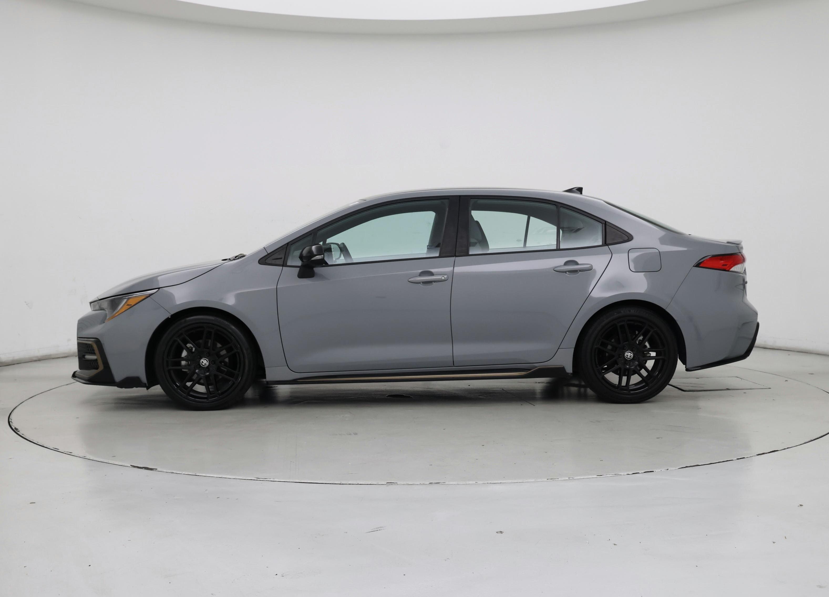 Thumbnail: 2022 Toyota Corolla - 3