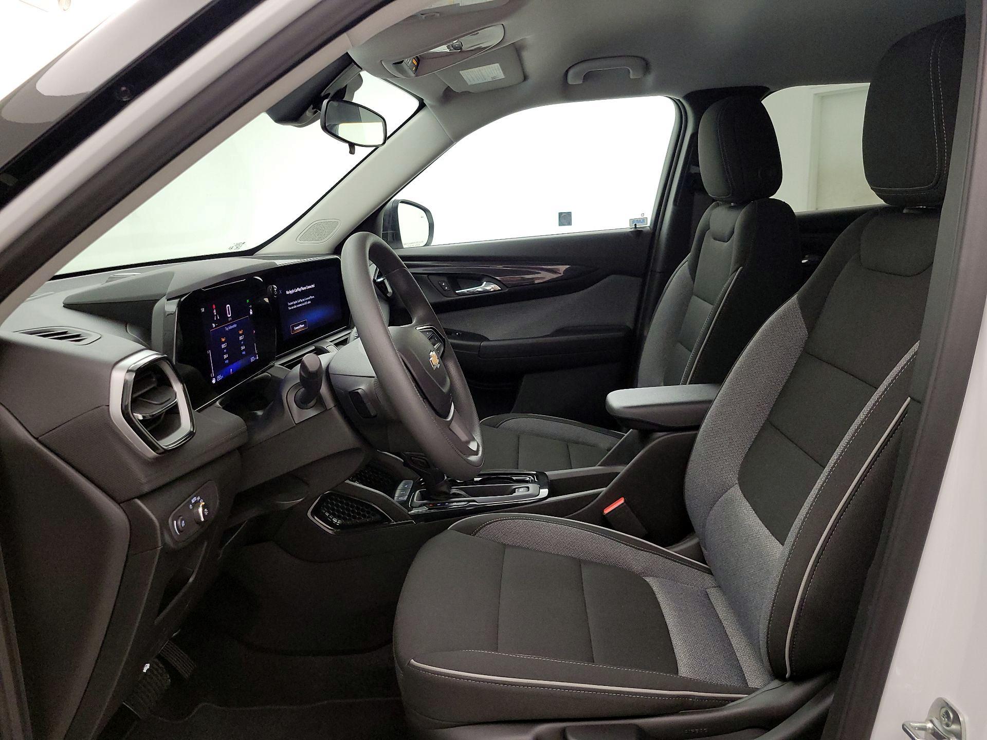 Thumbnail: 2025 Chevrolet TrailBlazer - 11