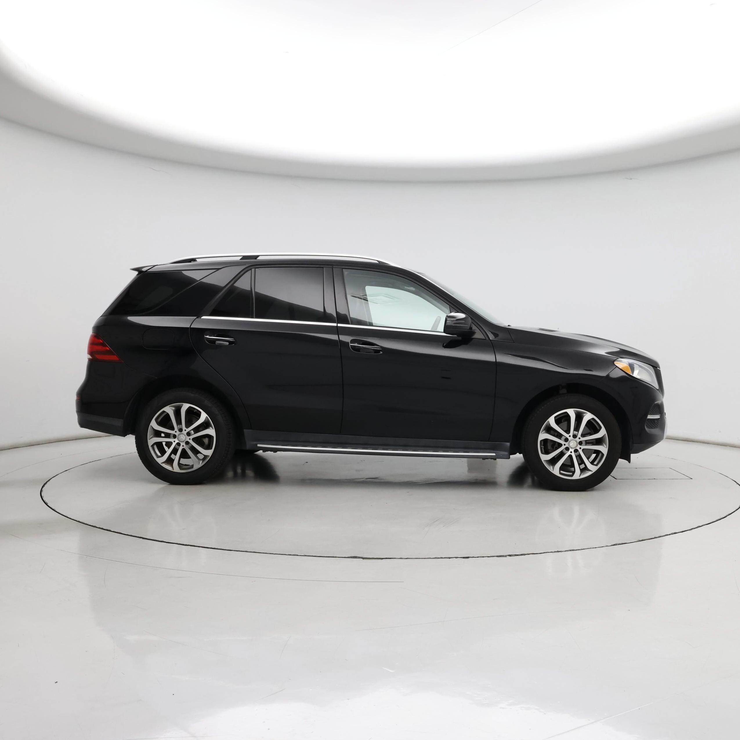 Thumbnail: 2016 Mercedes-Benz GLE - 7