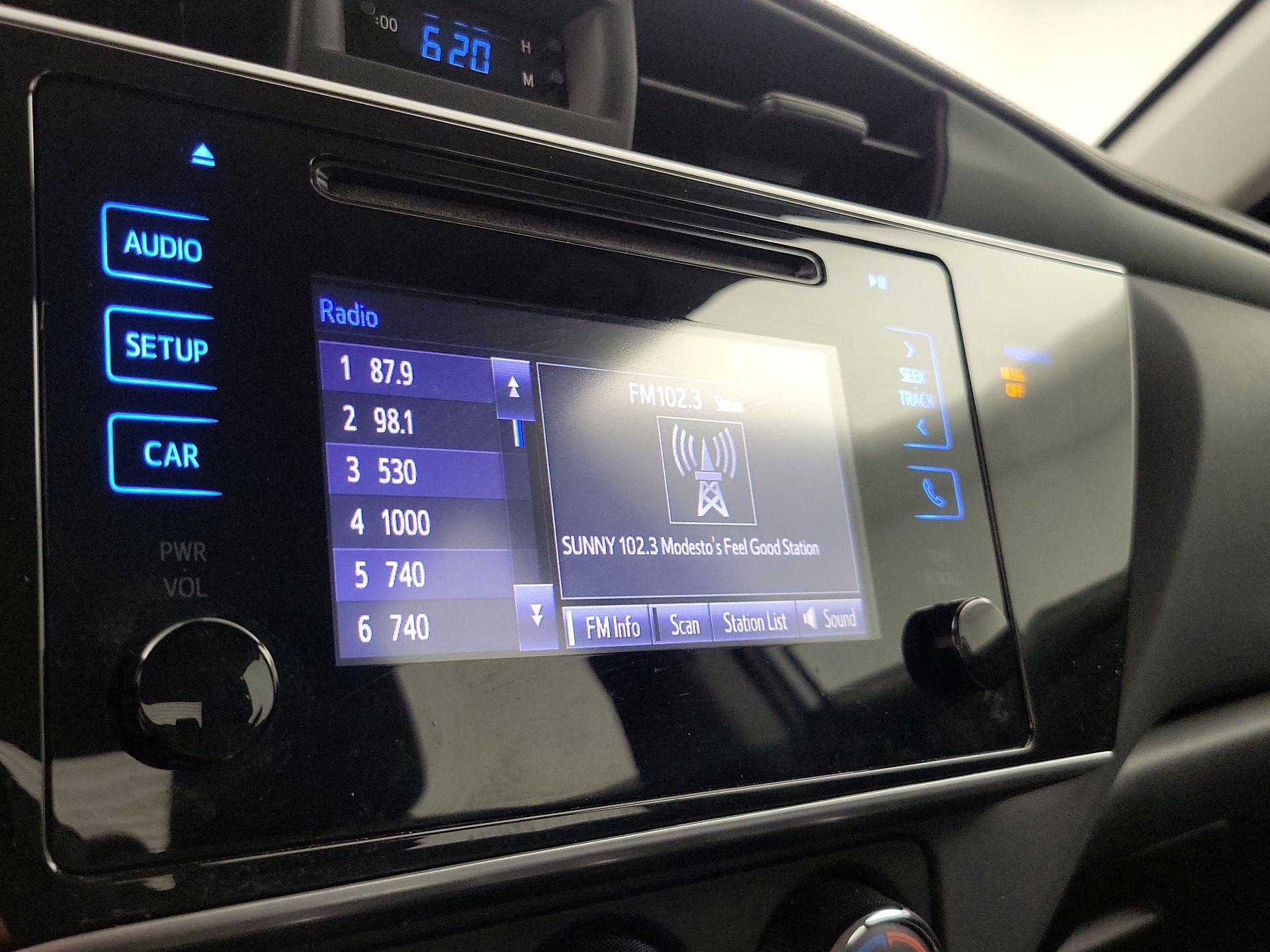 Thumbnail: 2018 Toyota Corolla - 15