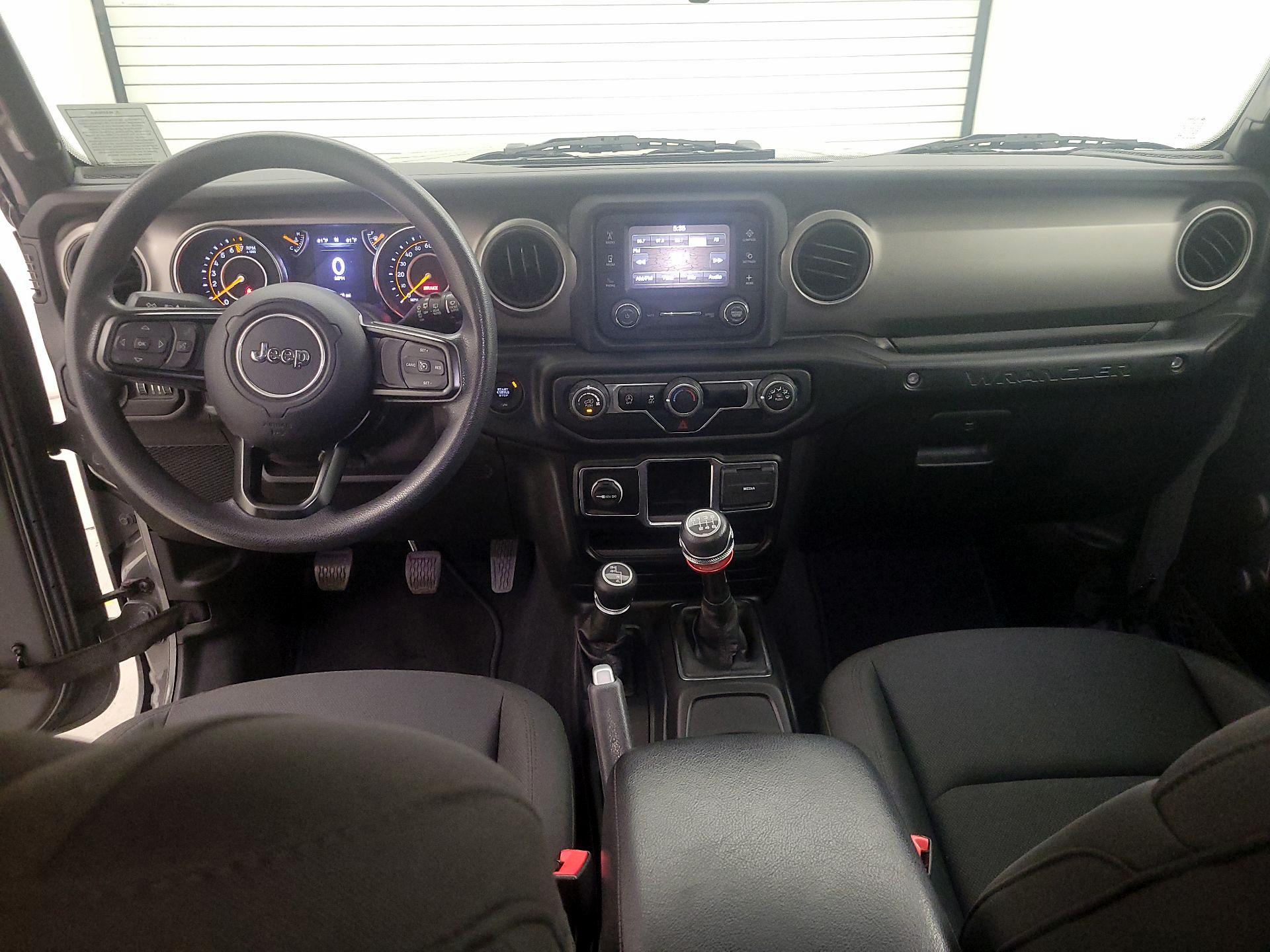 Thumbnail: 2020 Jeep Wrangler - 9