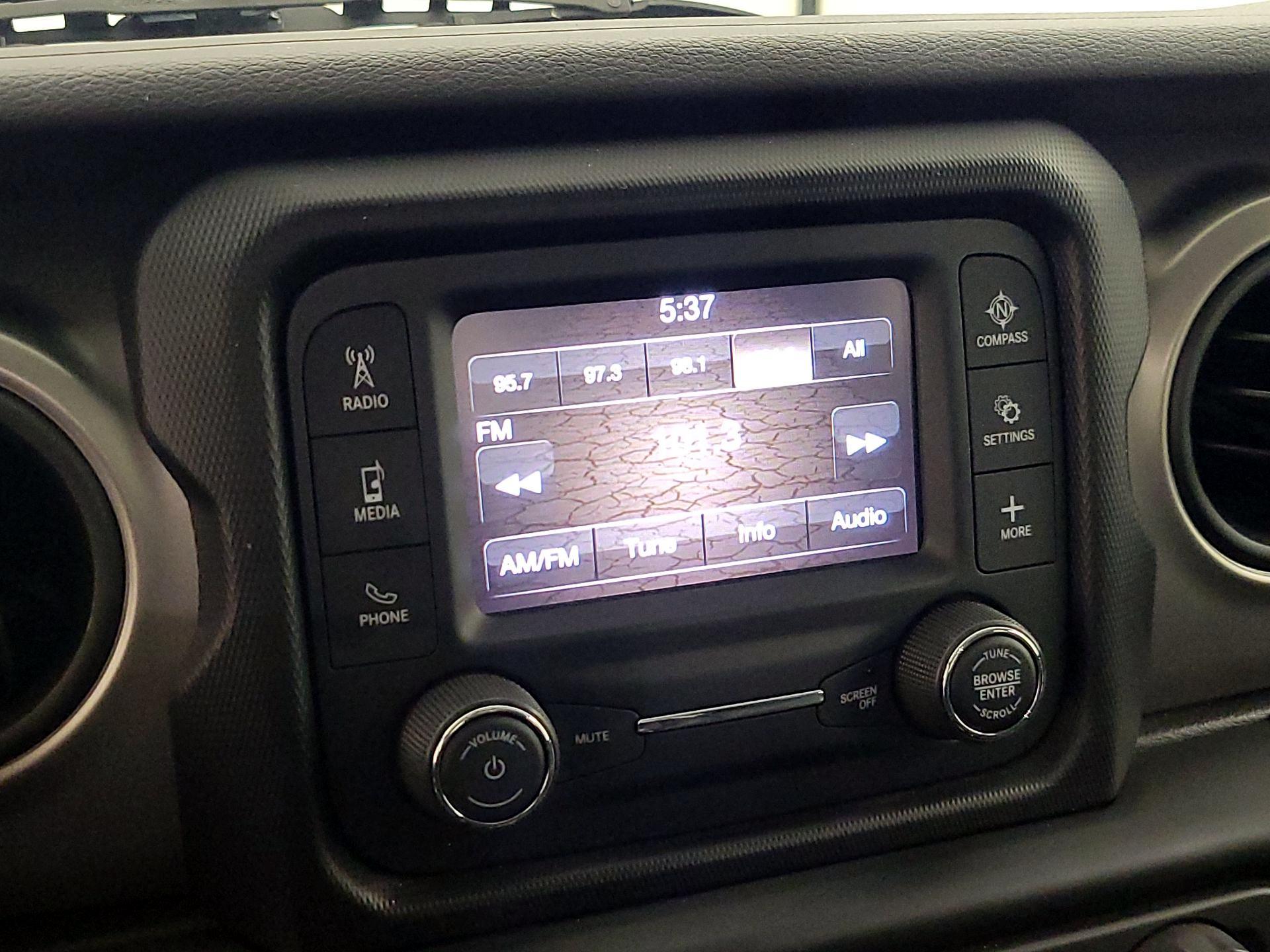 Thumbnail: 2020 Jeep Wrangler - 15