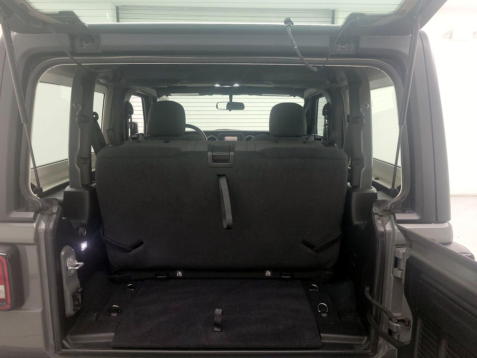 Thumbnail: 2020 Jeep Wrangler - 19