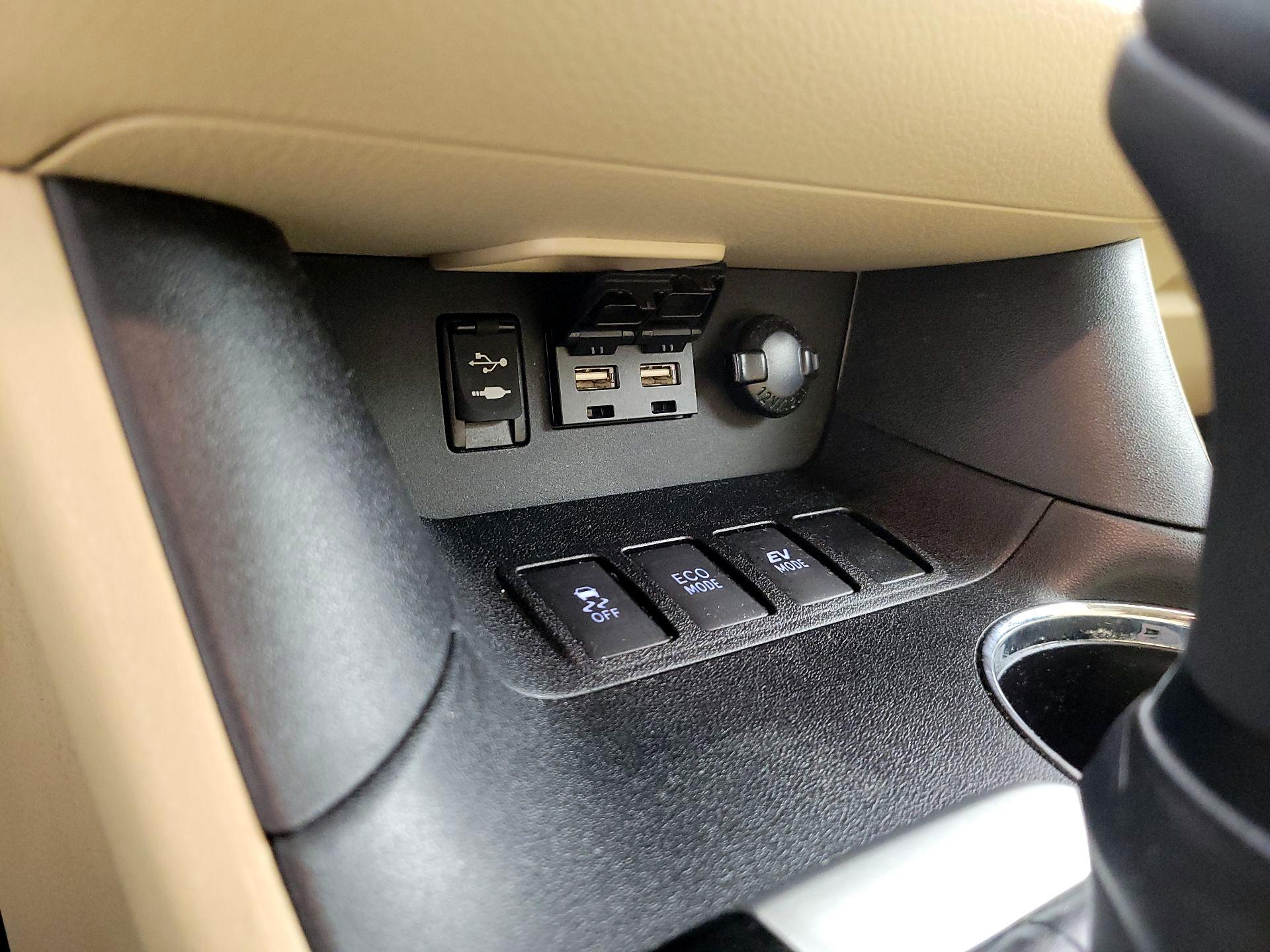 Thumbnail: 2019 Toyota Highlander - 19