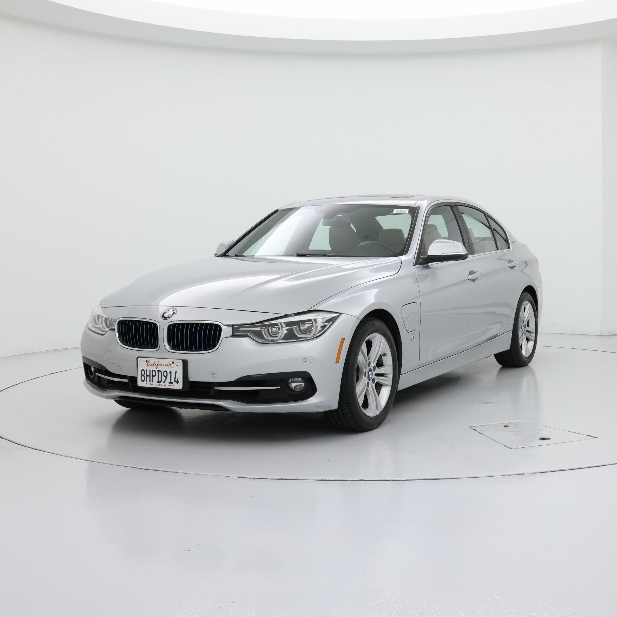 Thumbnail: 2018 BMW 3 Series - 4