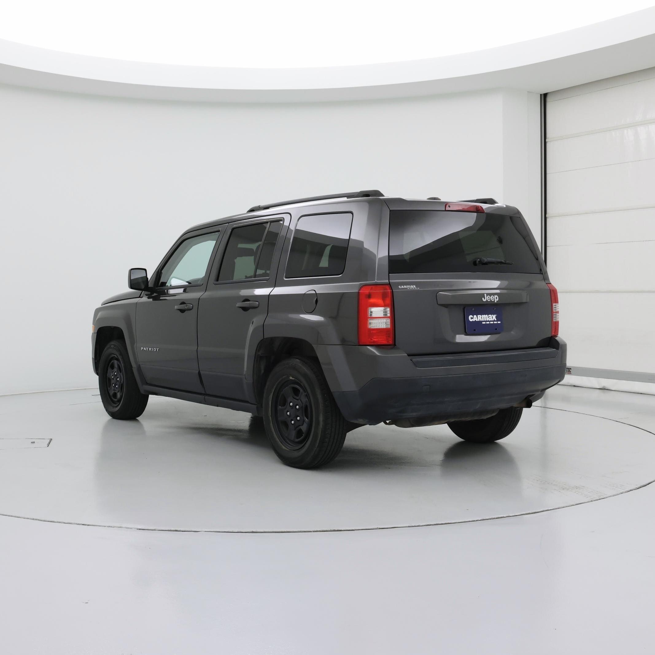 Thumbnail: 2017 Jeep Patriot - 2