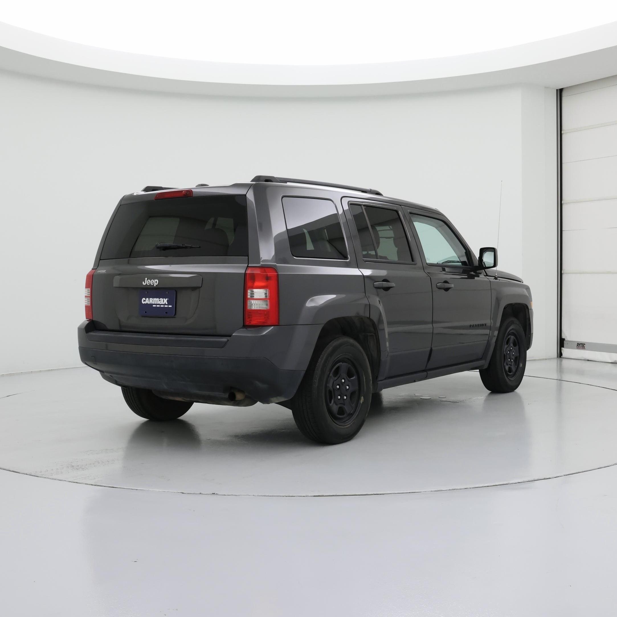 Thumbnail: 2017 Jeep Patriot - 8
