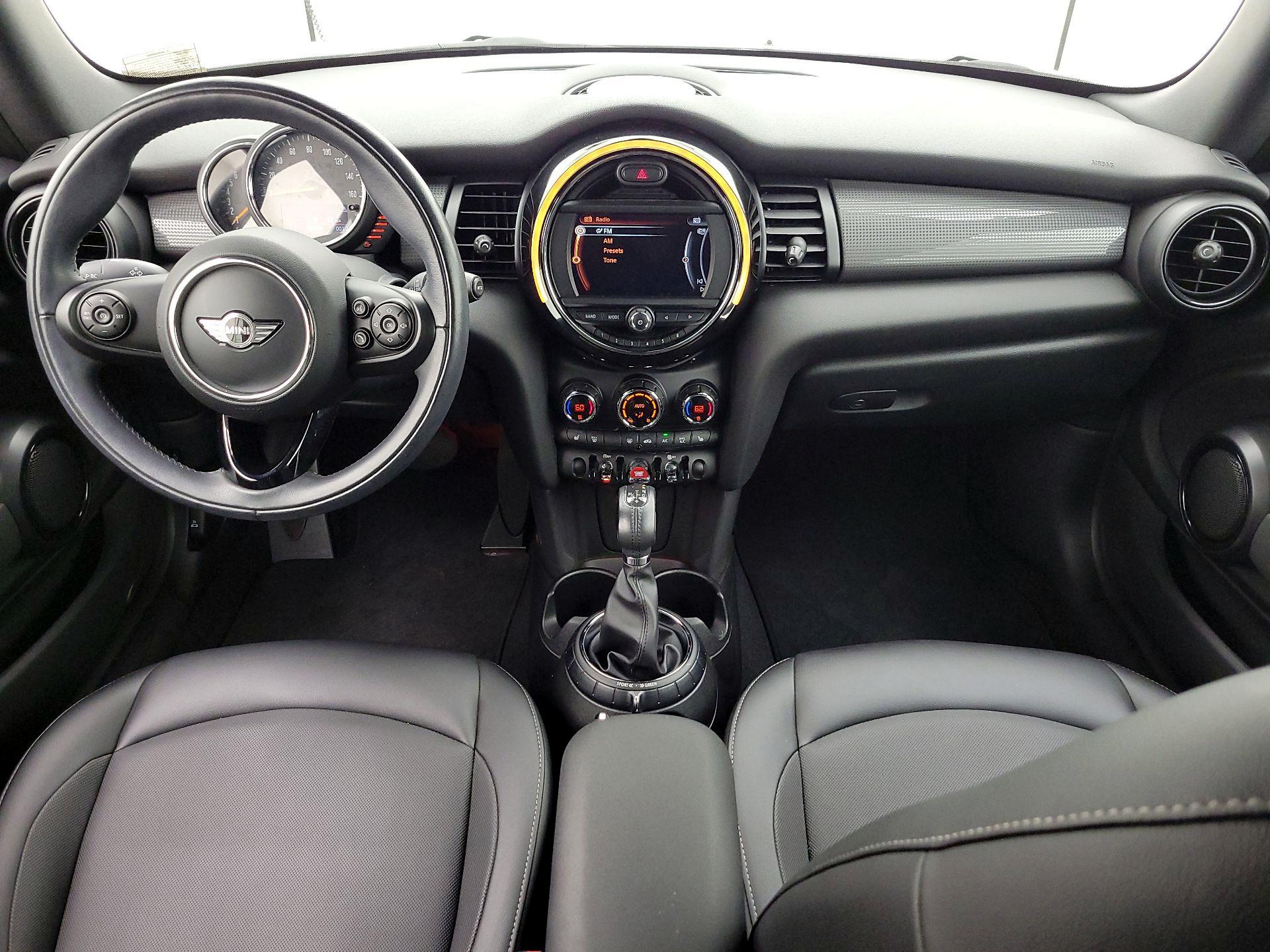 Thumbnail: 2017 MINI Cooper - 9