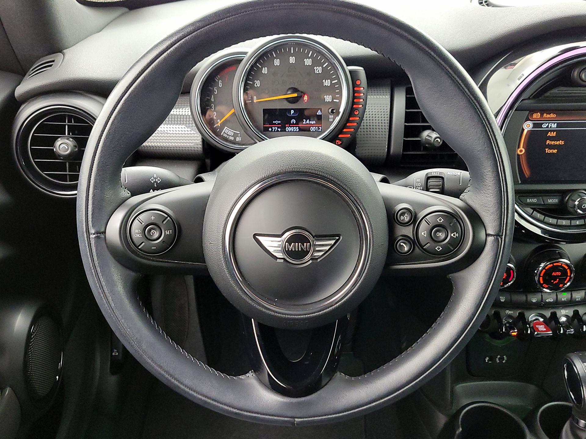 Thumbnail: 2017 MINI Cooper - 10