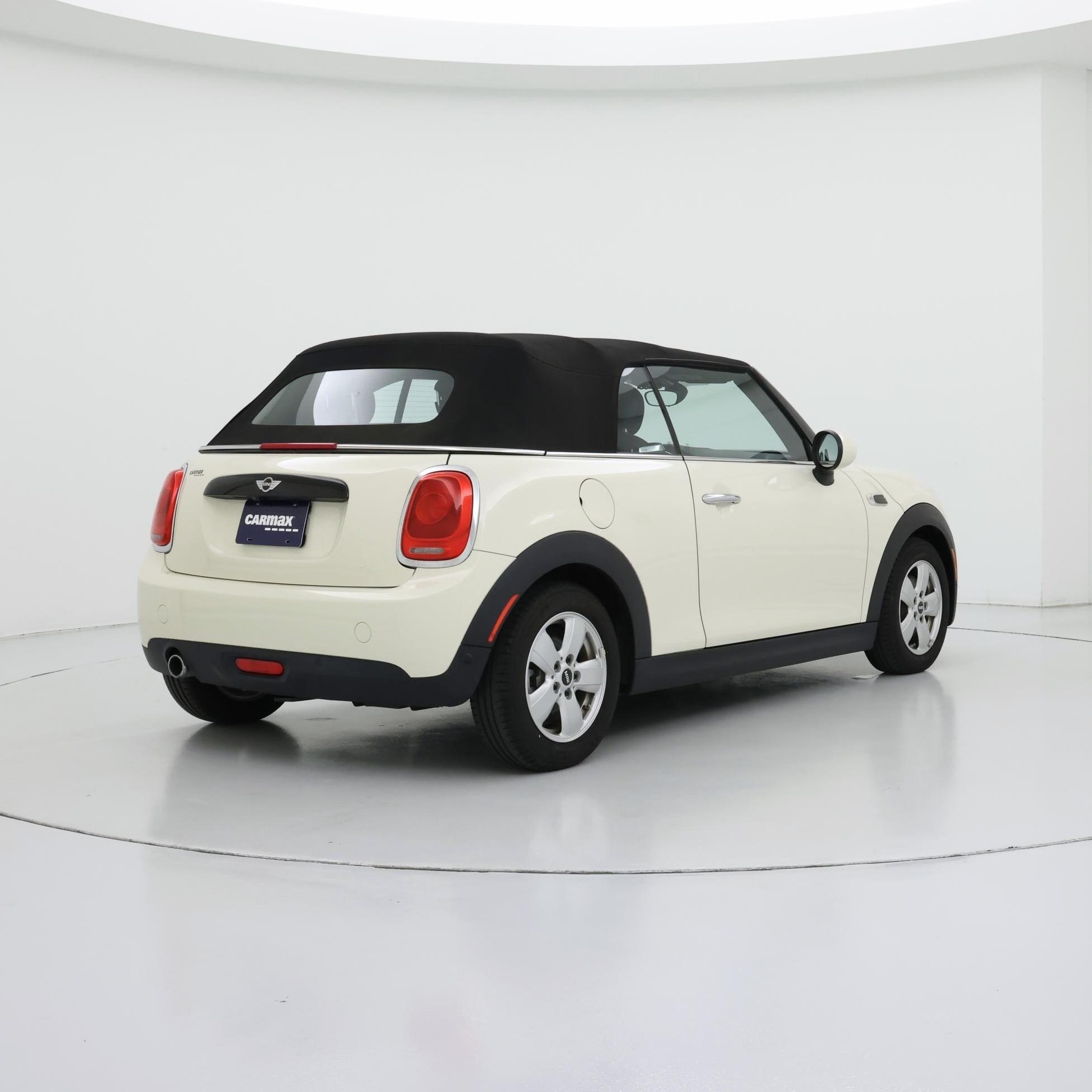 Thumbnail: 2017 MINI Cooper - 8