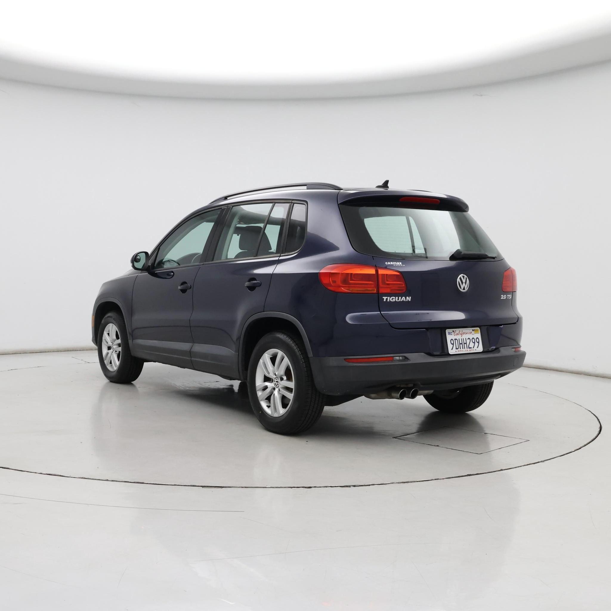 Thumbnail: 2015 Volkswagen Tiguan - 2
