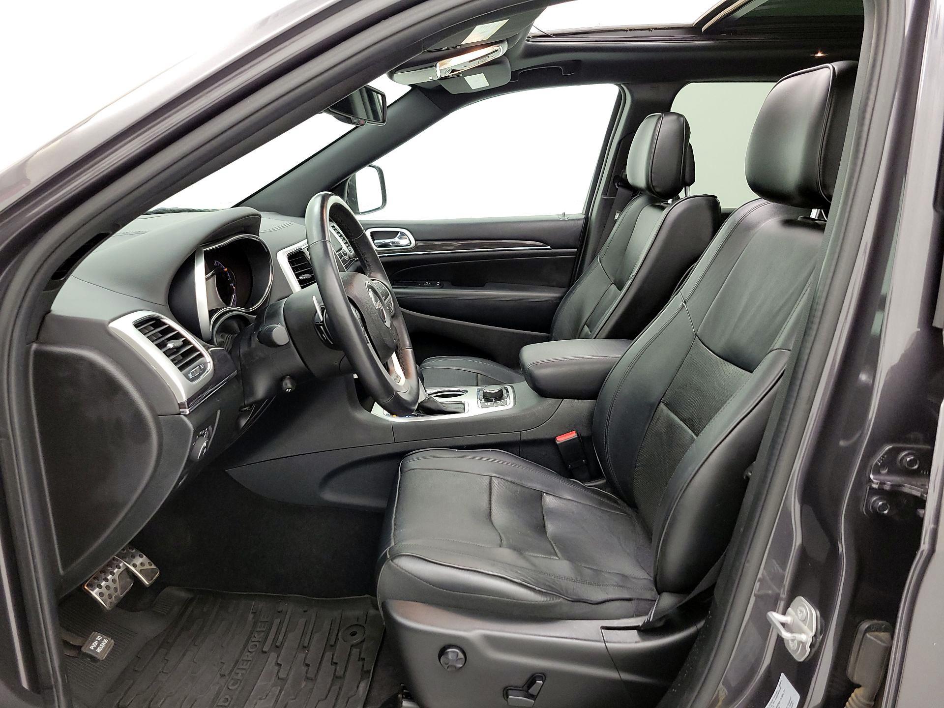 Thumbnail: 2016 Jeep Grand Cherokee - 11
