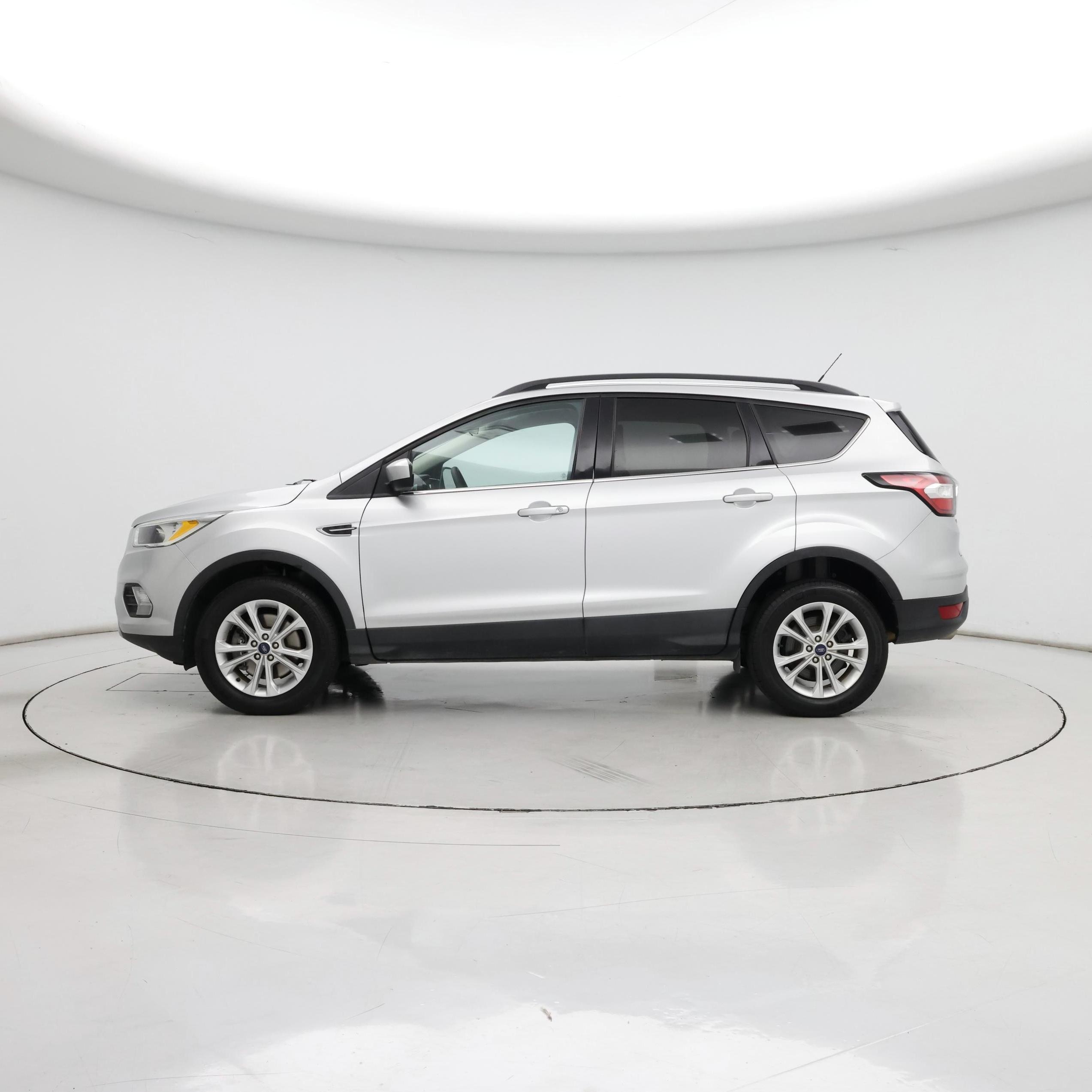 Thumbnail: 2018 Ford Escape - 3