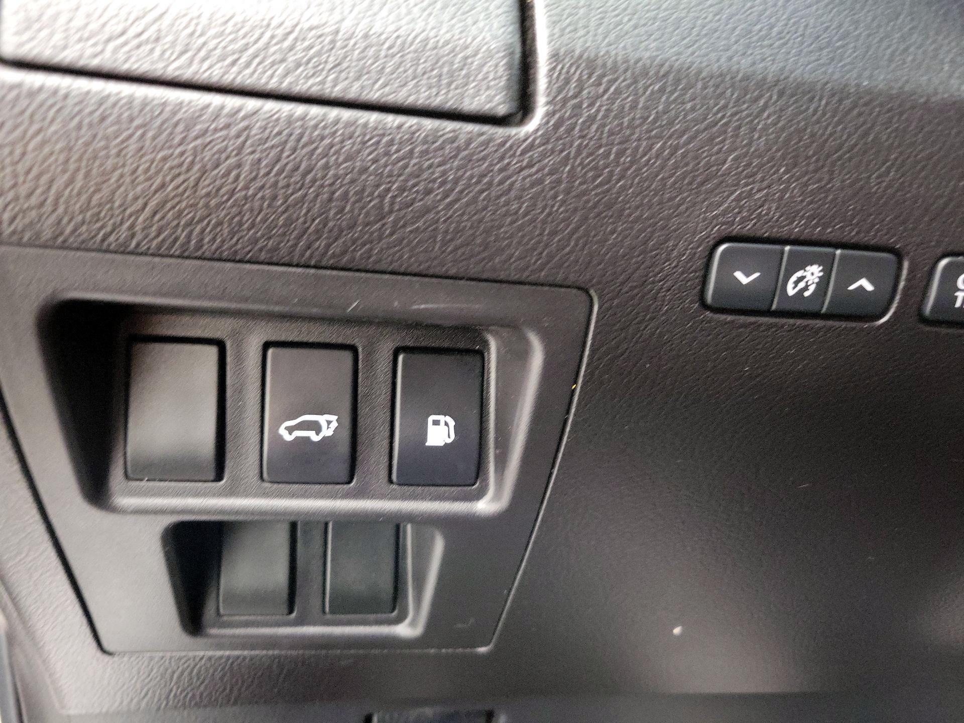 Thumbnail: 2015 Lexus RX - 13