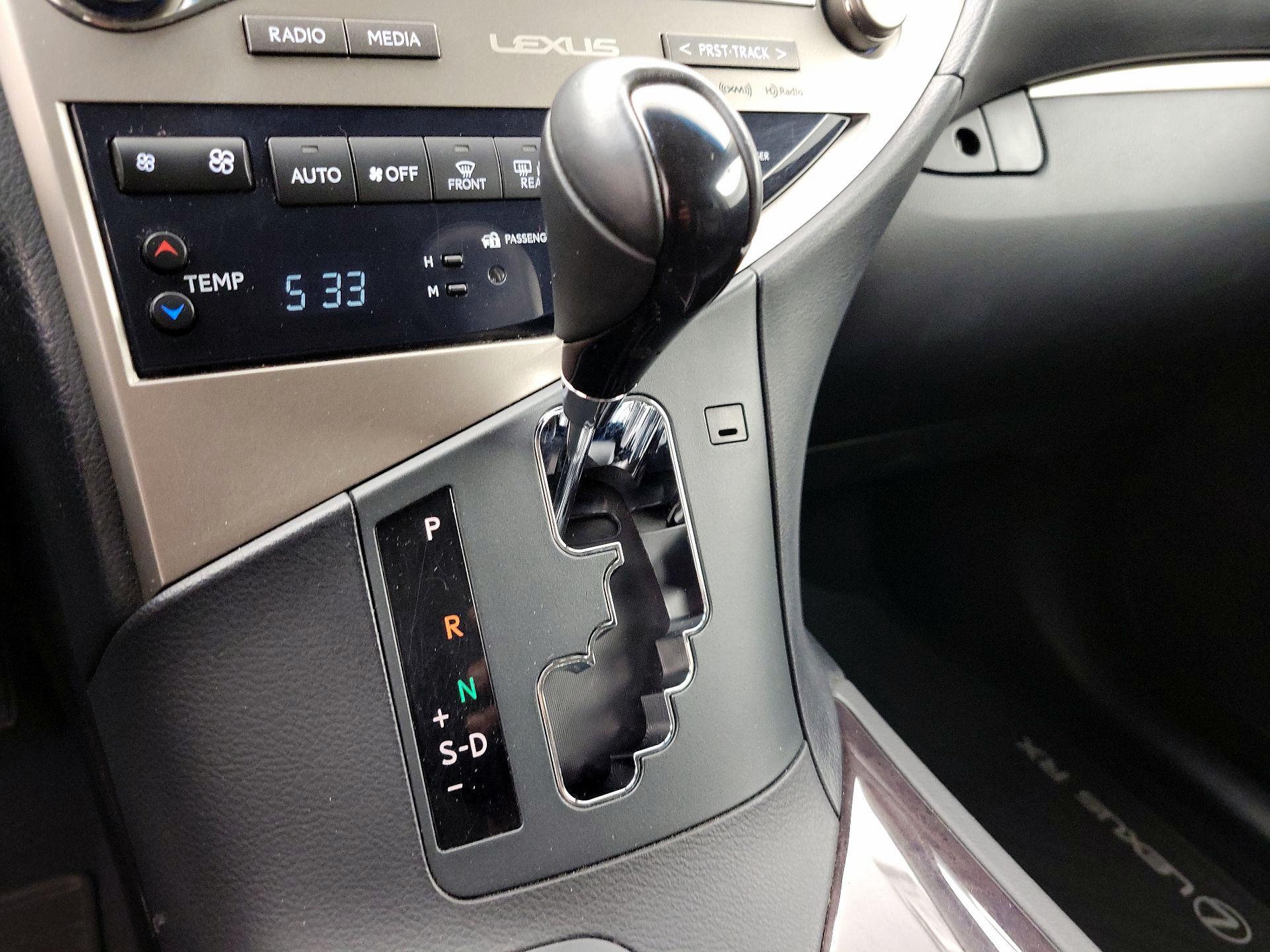Thumbnail: 2015 Lexus RX - 17
