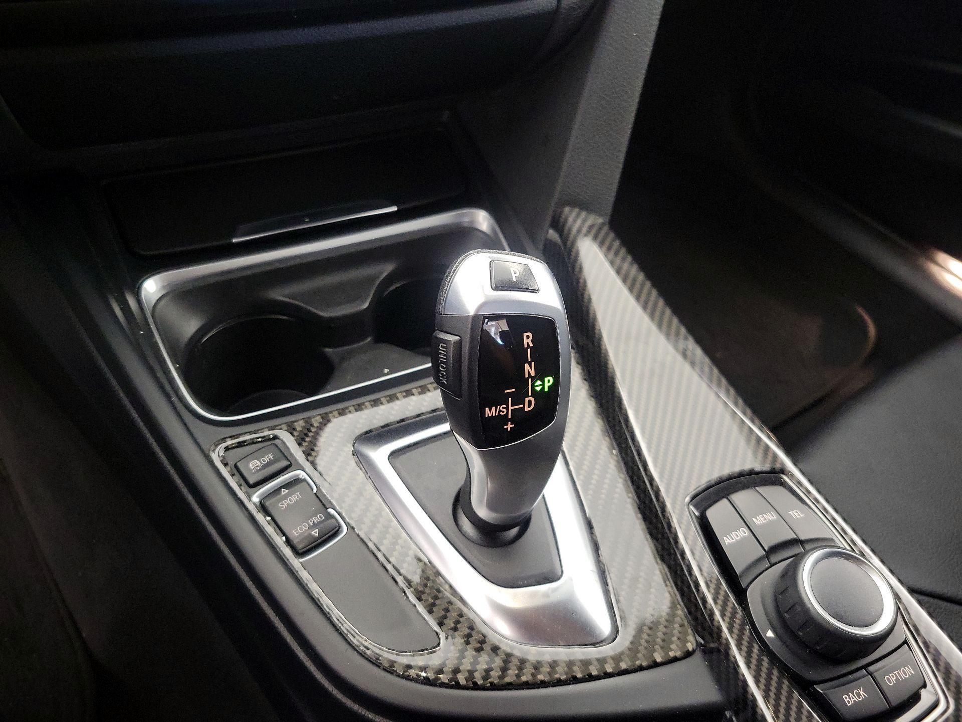 Thumbnail: 2015 BMW 3 Series - 17