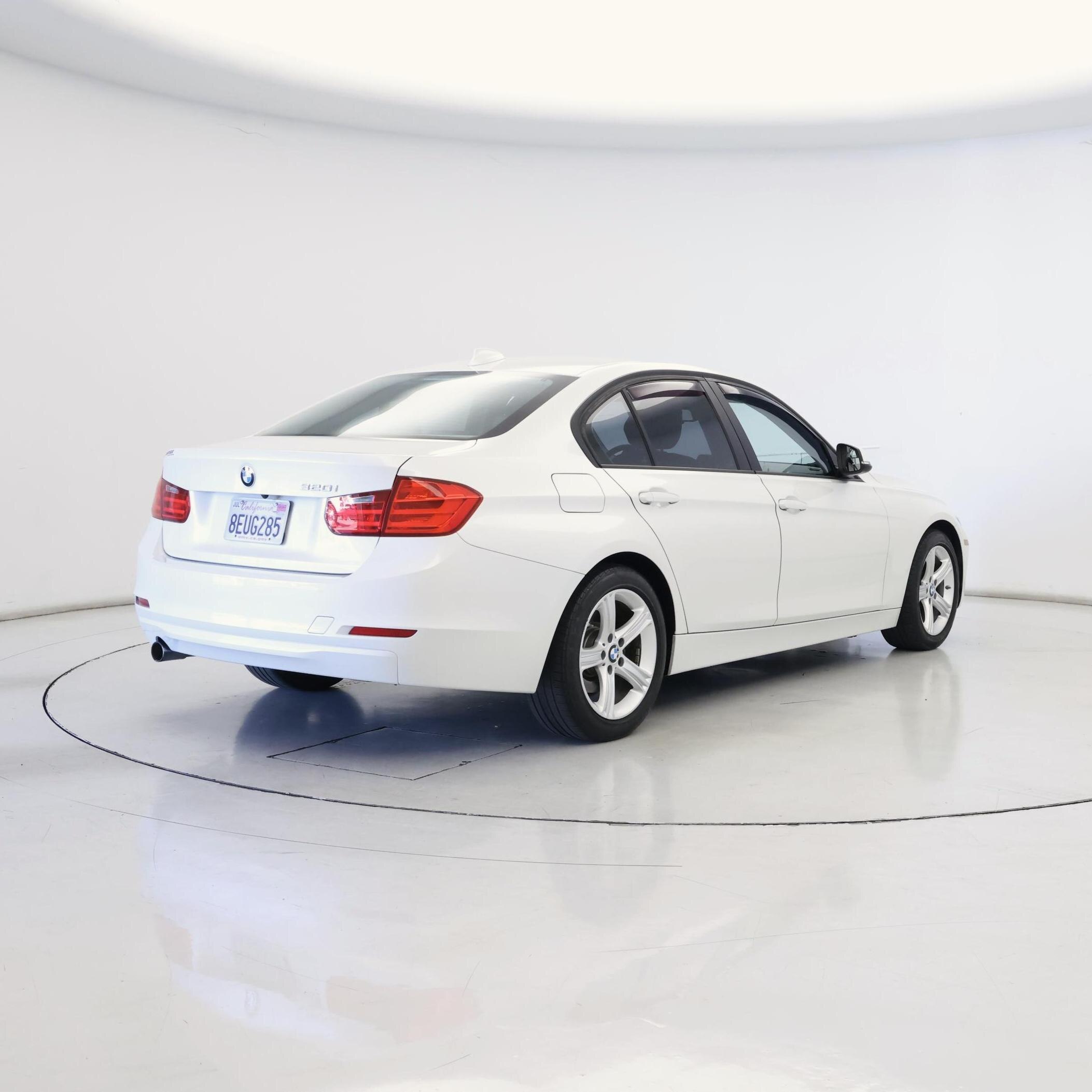 Thumbnail: 2015 BMW 3 Series - 8