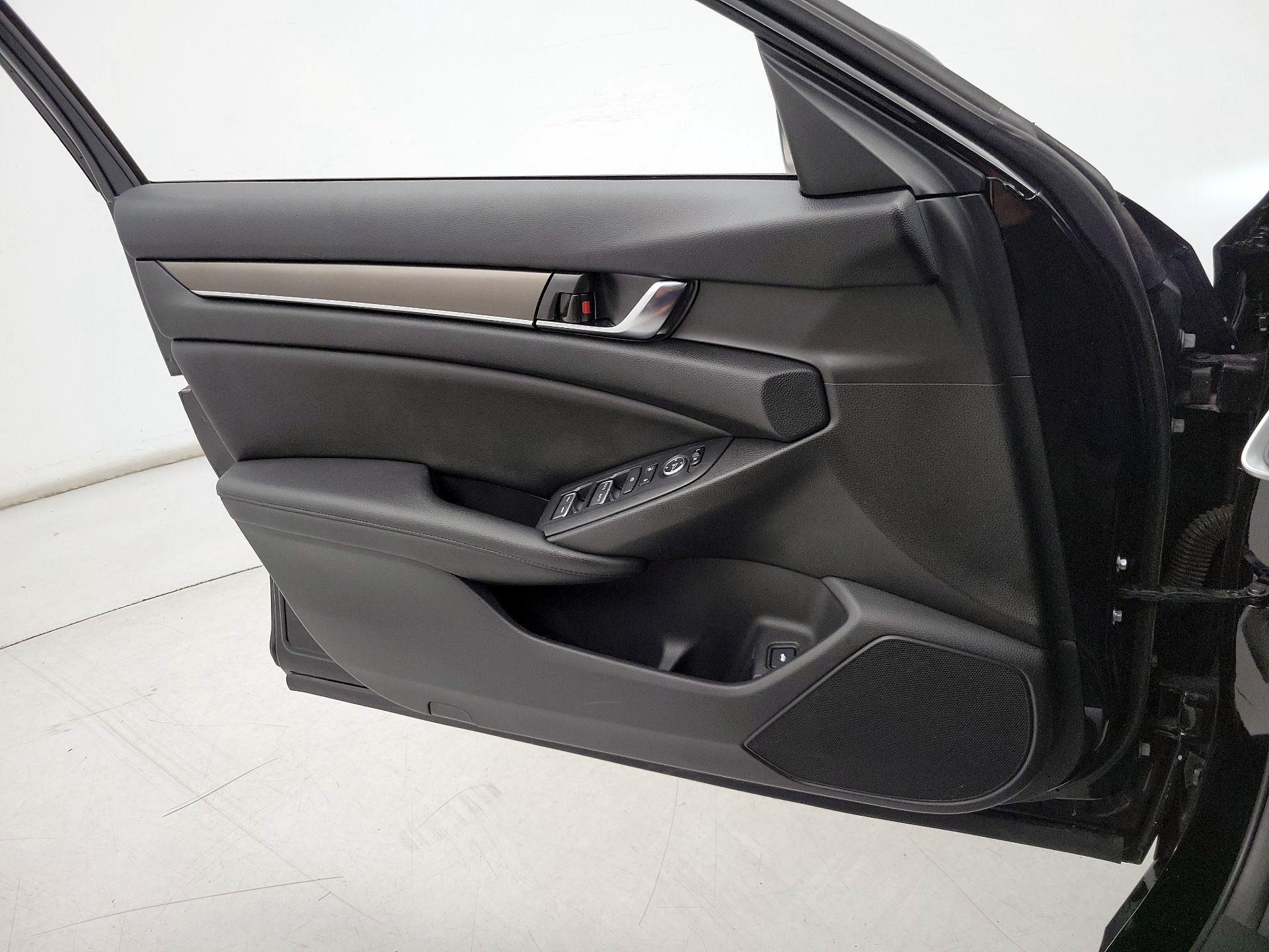 Thumbnail: 2019 Honda Accord - 12