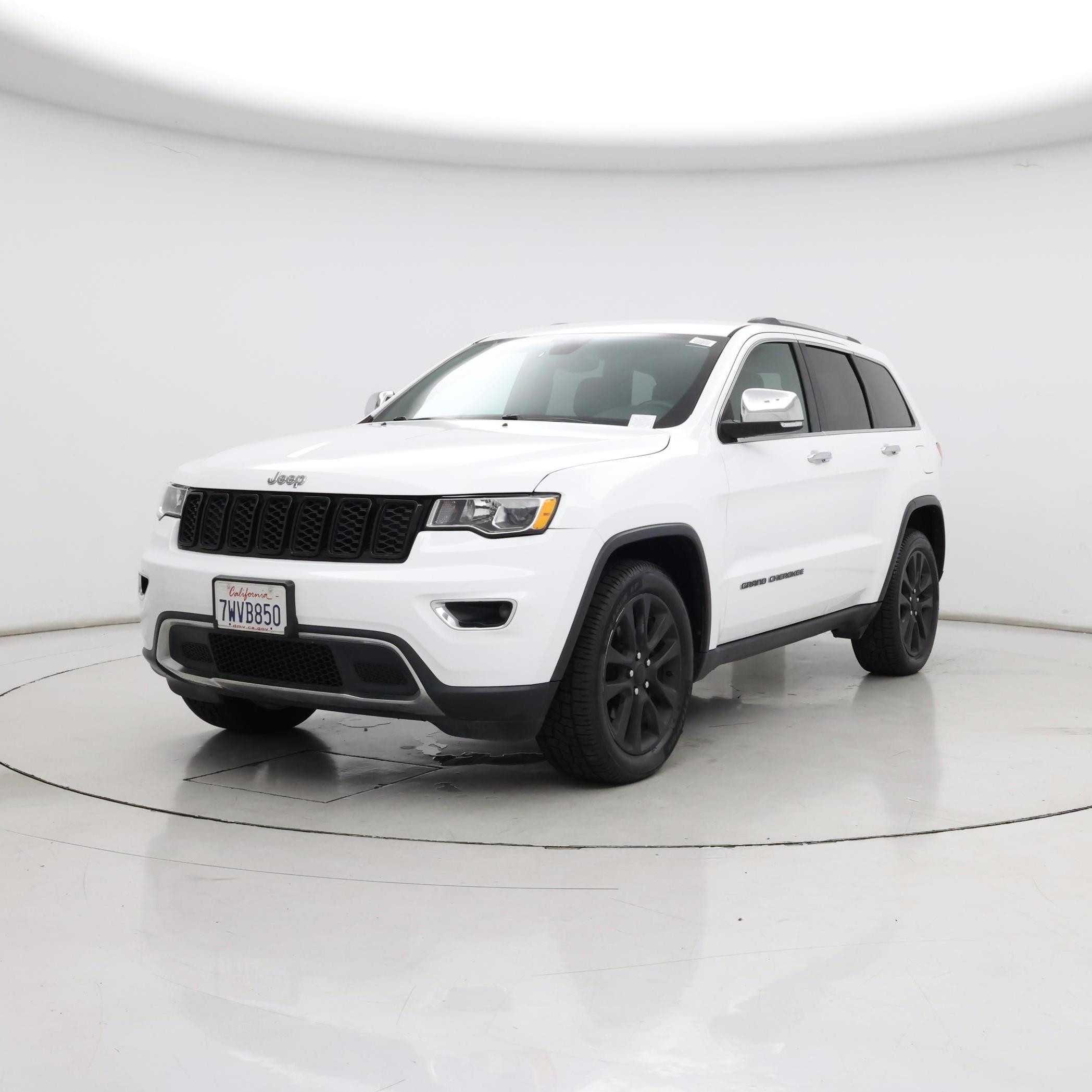 Thumbnail: 2017 Jeep Grand Cherokee - 4