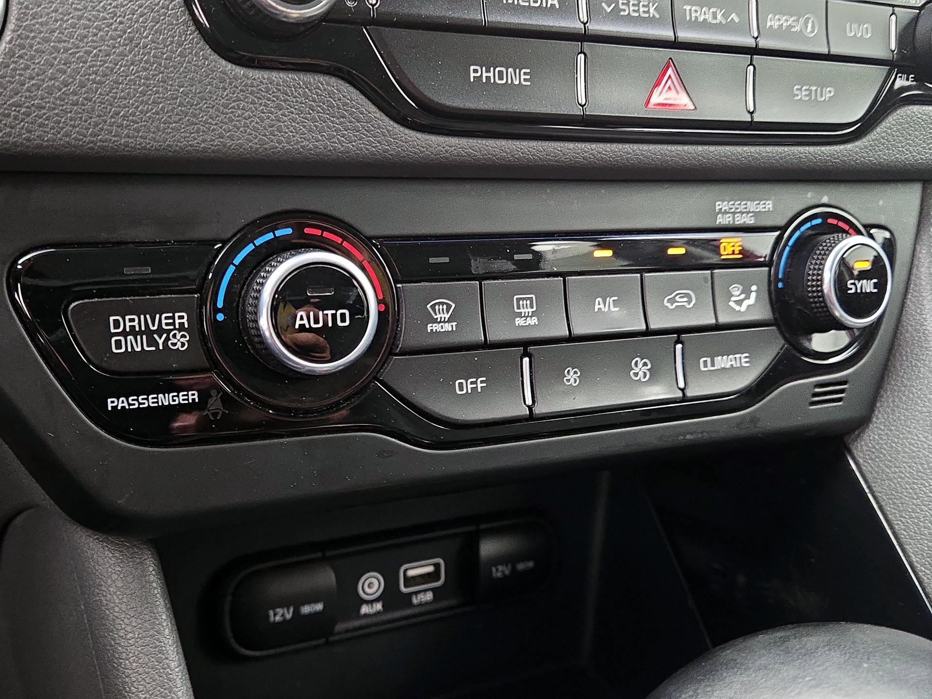 Thumbnail: 2019 Kia Niro - 16