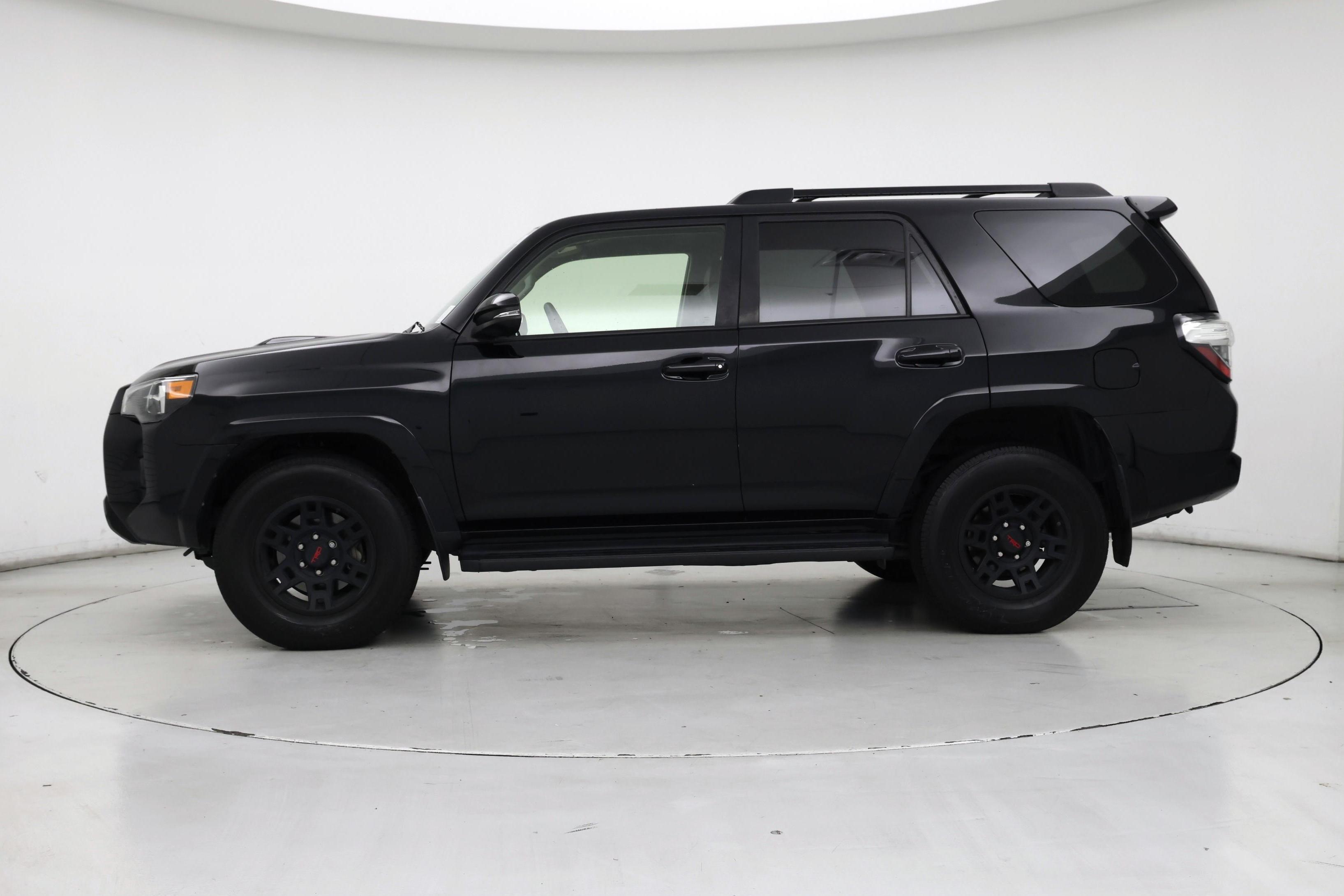 Thumbnail: 2021 Toyota 4Runner - 3