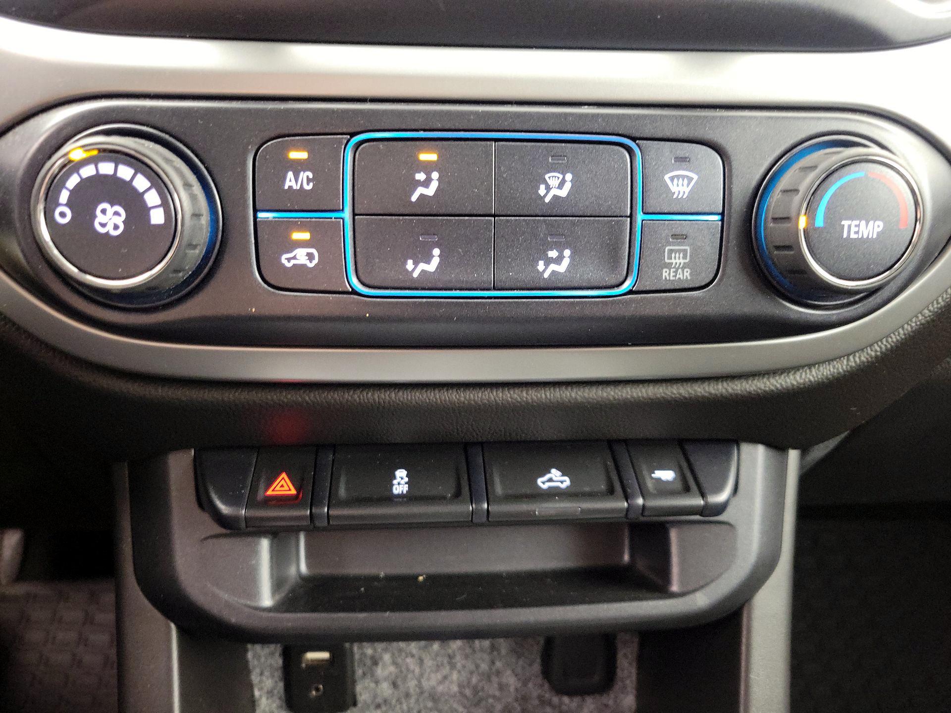 Thumbnail: 2017 Chevrolet Colorado - 16