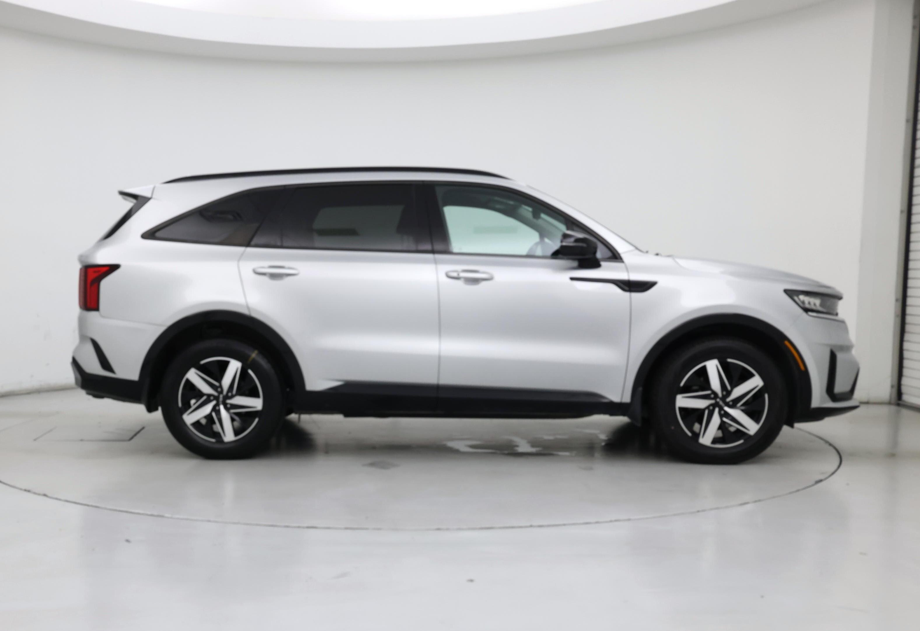 Thumbnail: 2022 Kia Sorento - 7