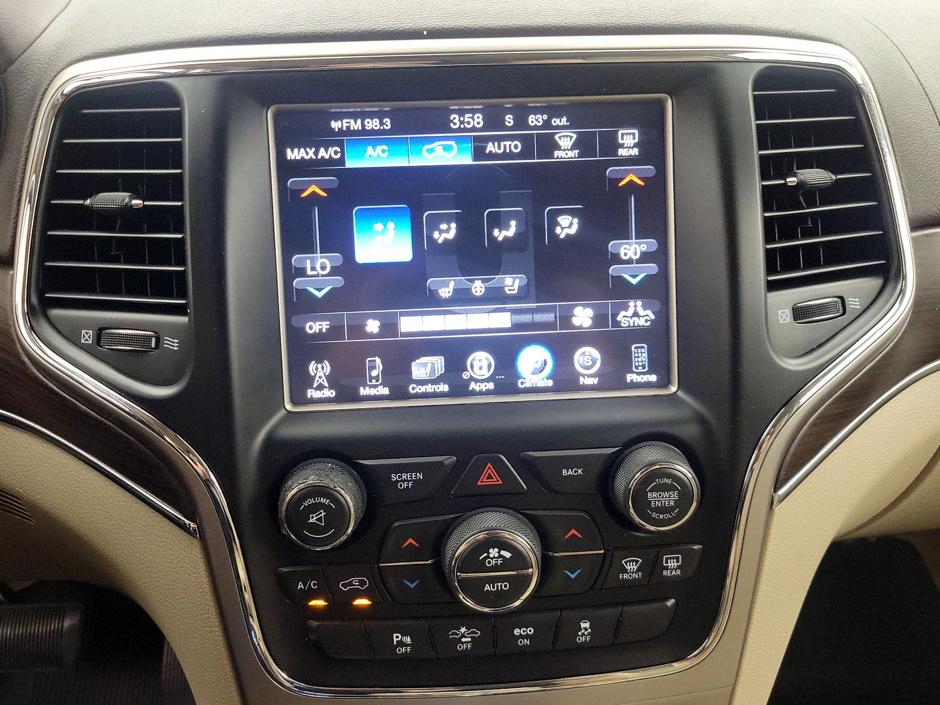 Thumbnail: 2015 Jeep Grand Cherokee - 17