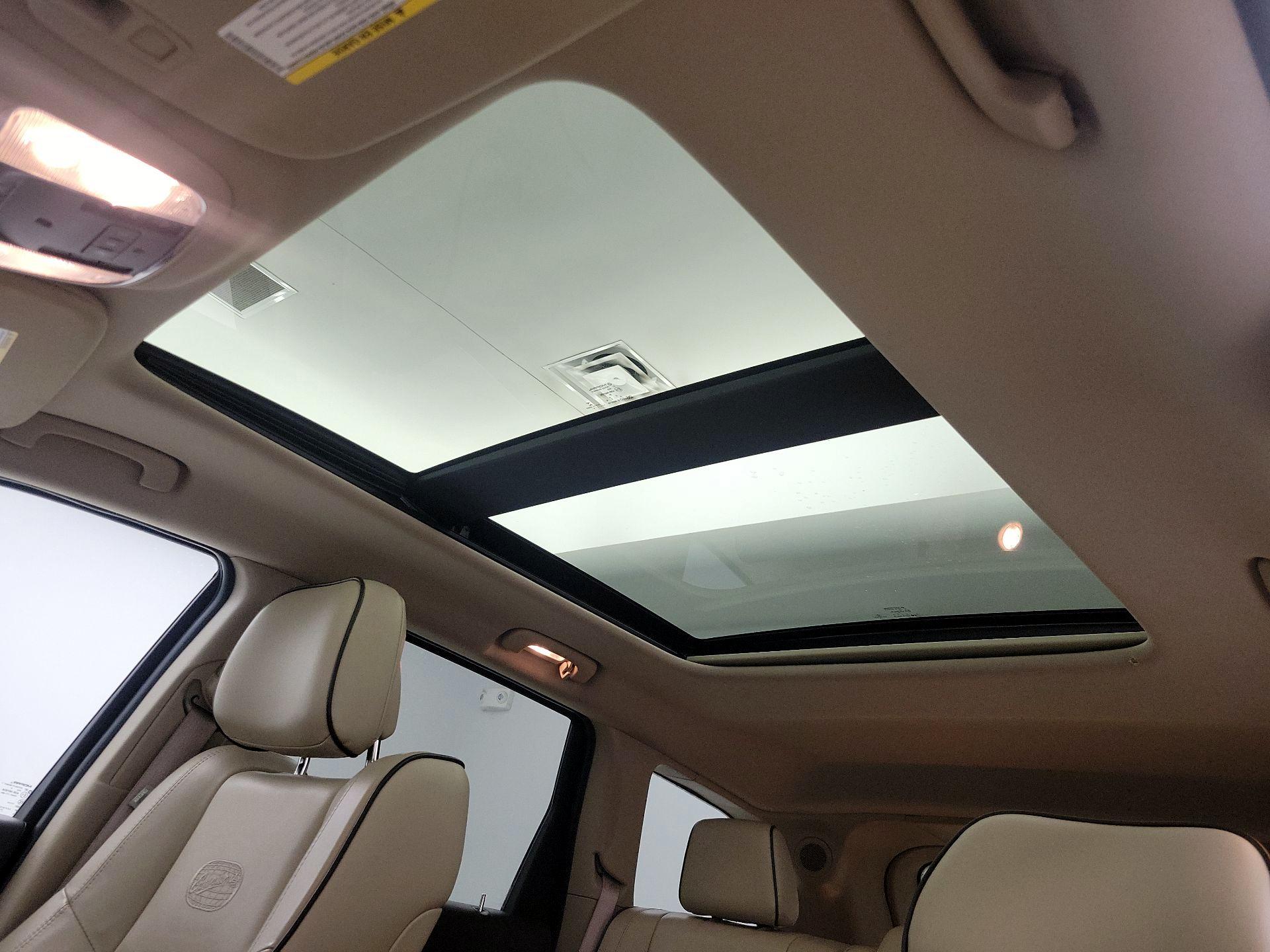 Thumbnail: 2015 Jeep Grand Cherokee - 20