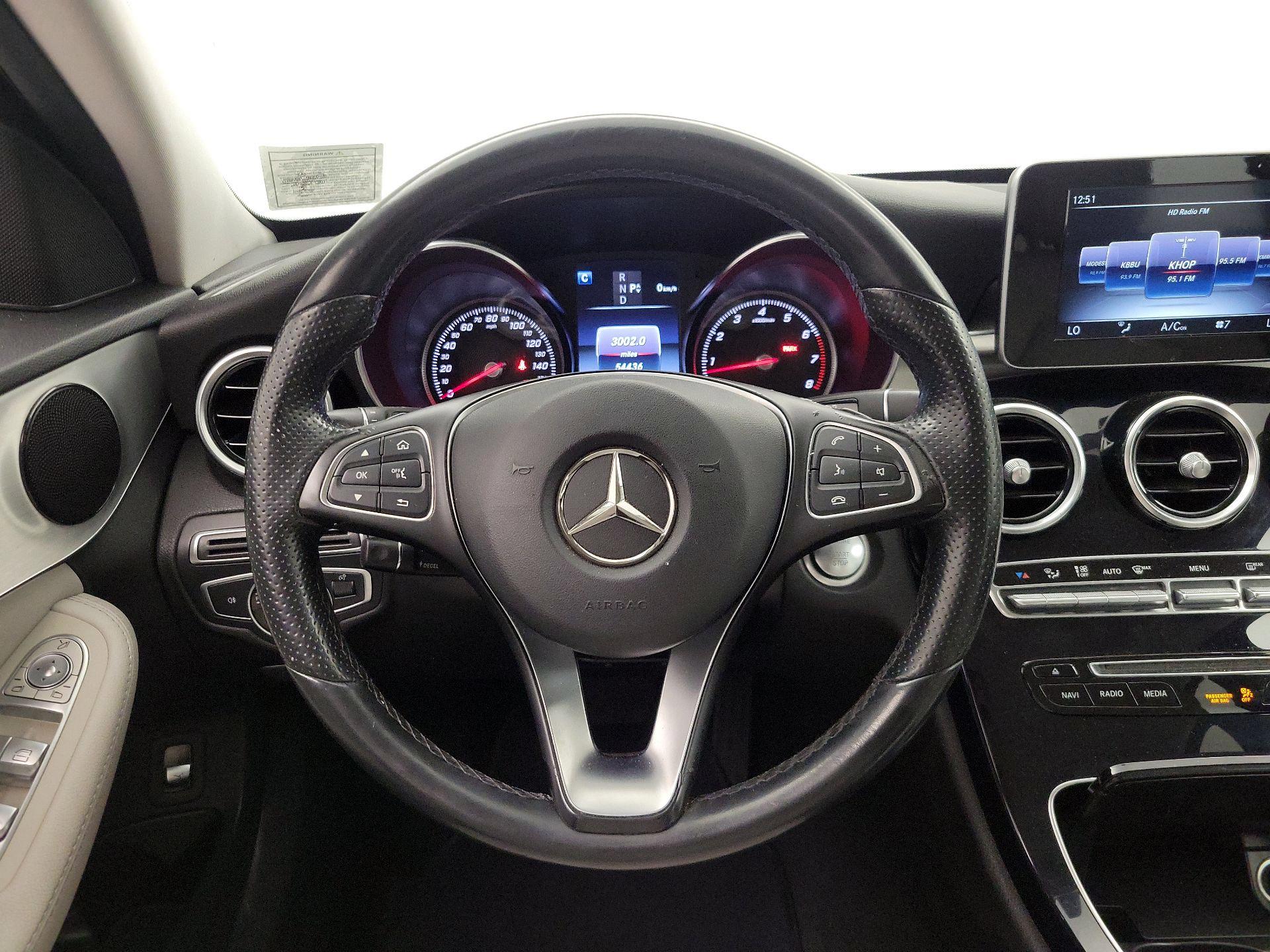 Thumbnail: 2016 Mercedes-Benz C-Class - 10