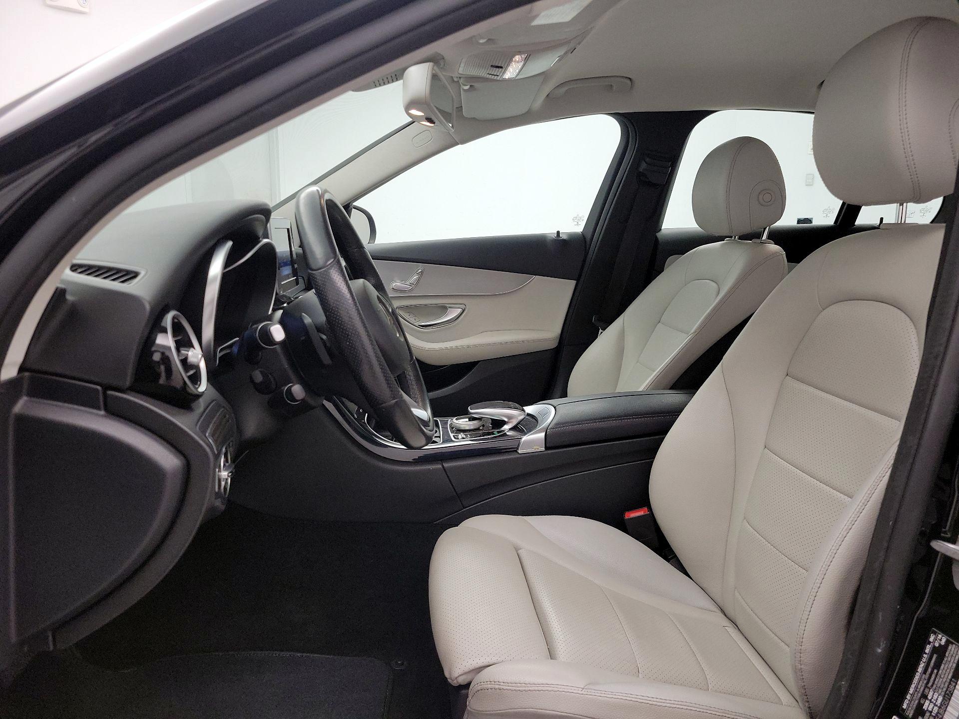 Thumbnail: 2016 Mercedes-Benz C-Class - 11