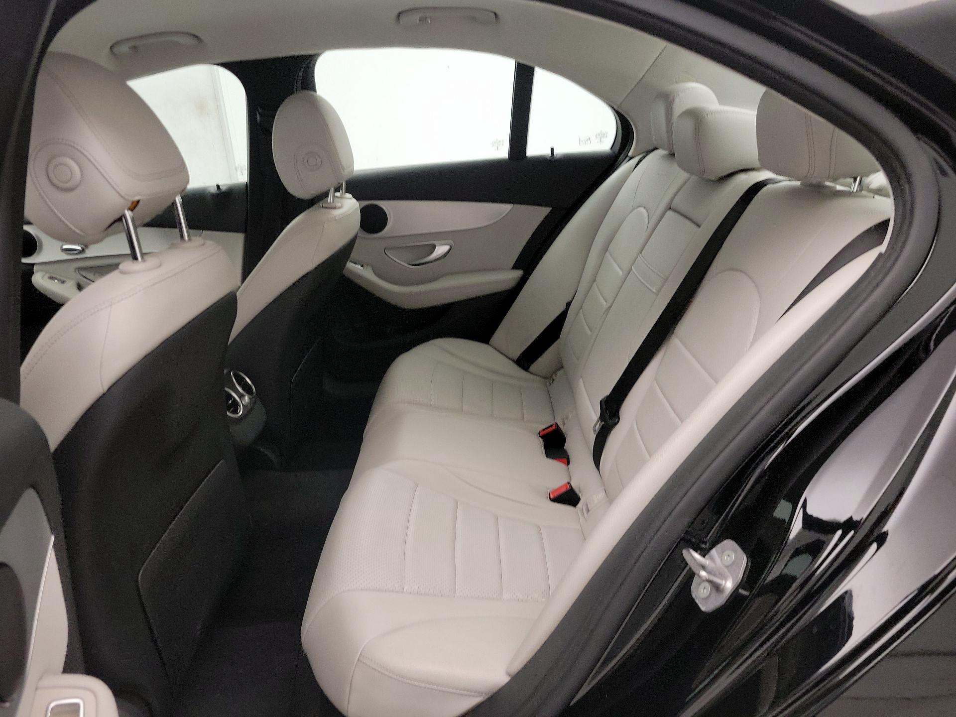 Thumbnail: 2016 Mercedes-Benz C-Class - 18