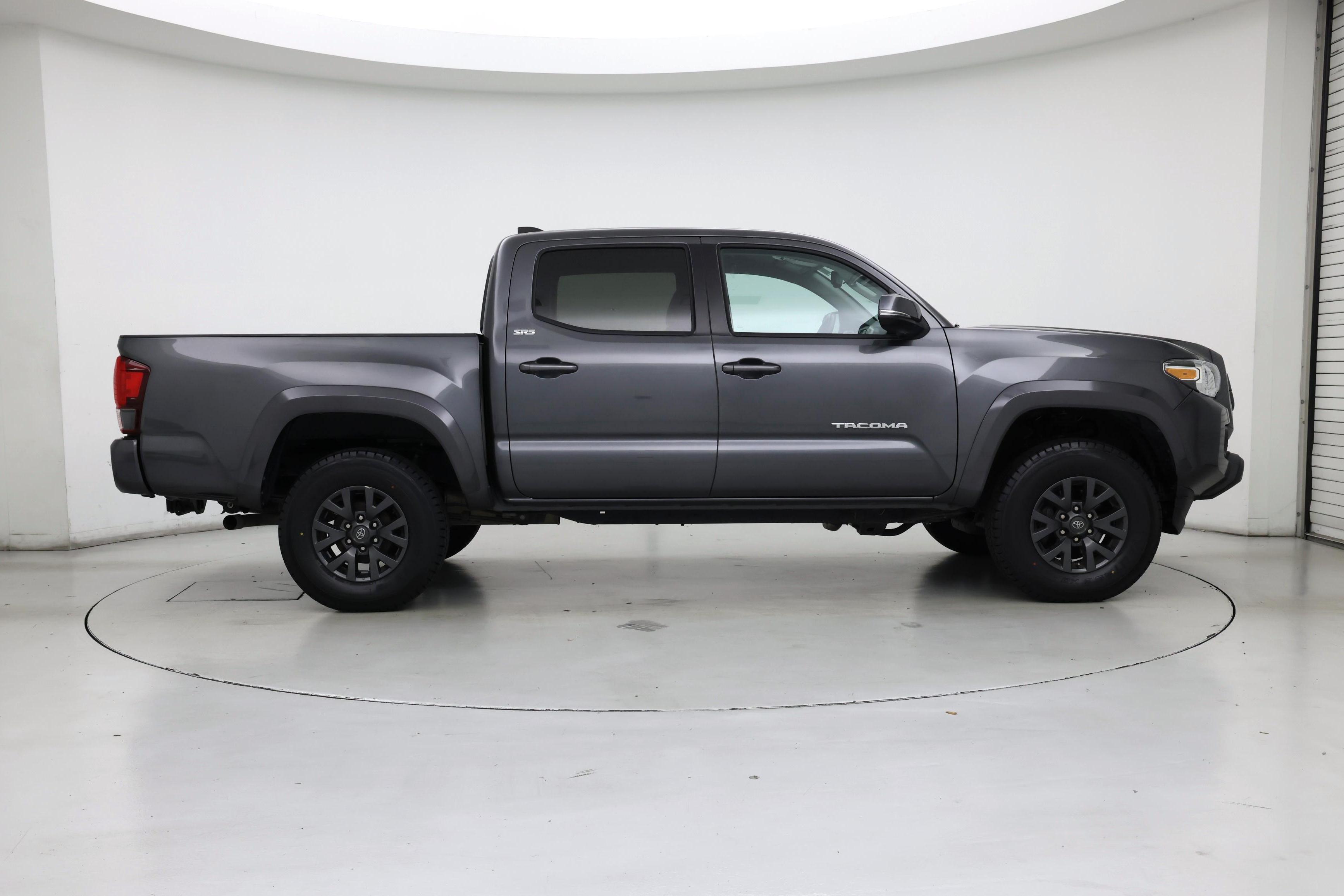 Thumbnail: 2022 Toyota Tacoma - 7