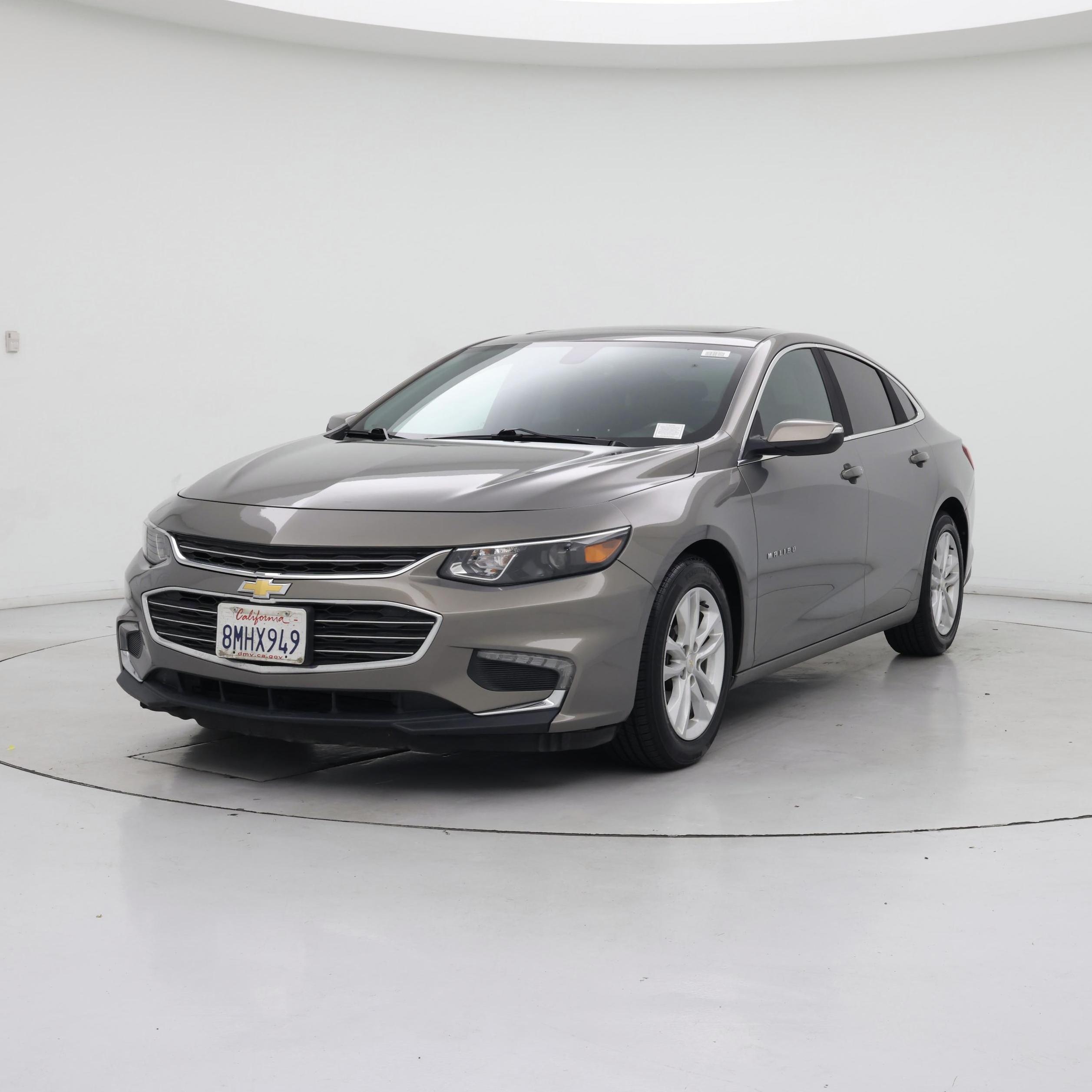 Thumbnail: 2018 Chevrolet Malibu - 4