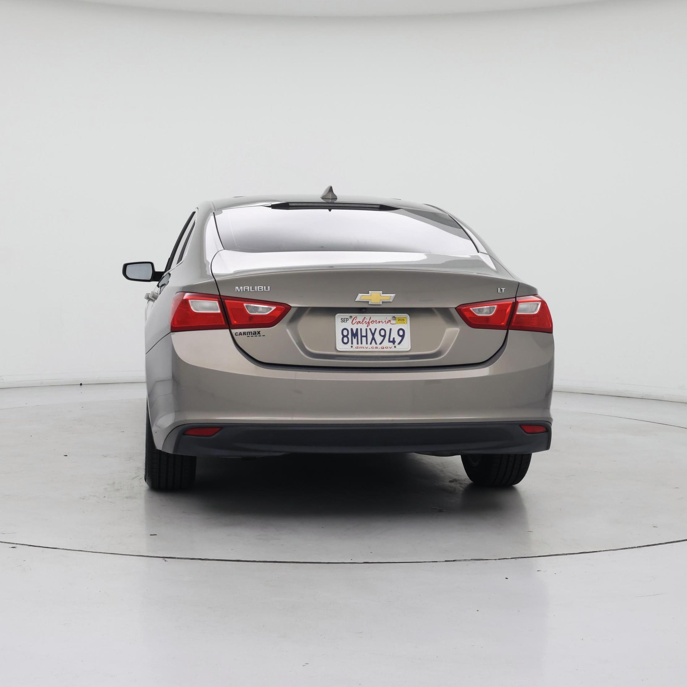 Thumbnail: 2018 Chevrolet Malibu - 6