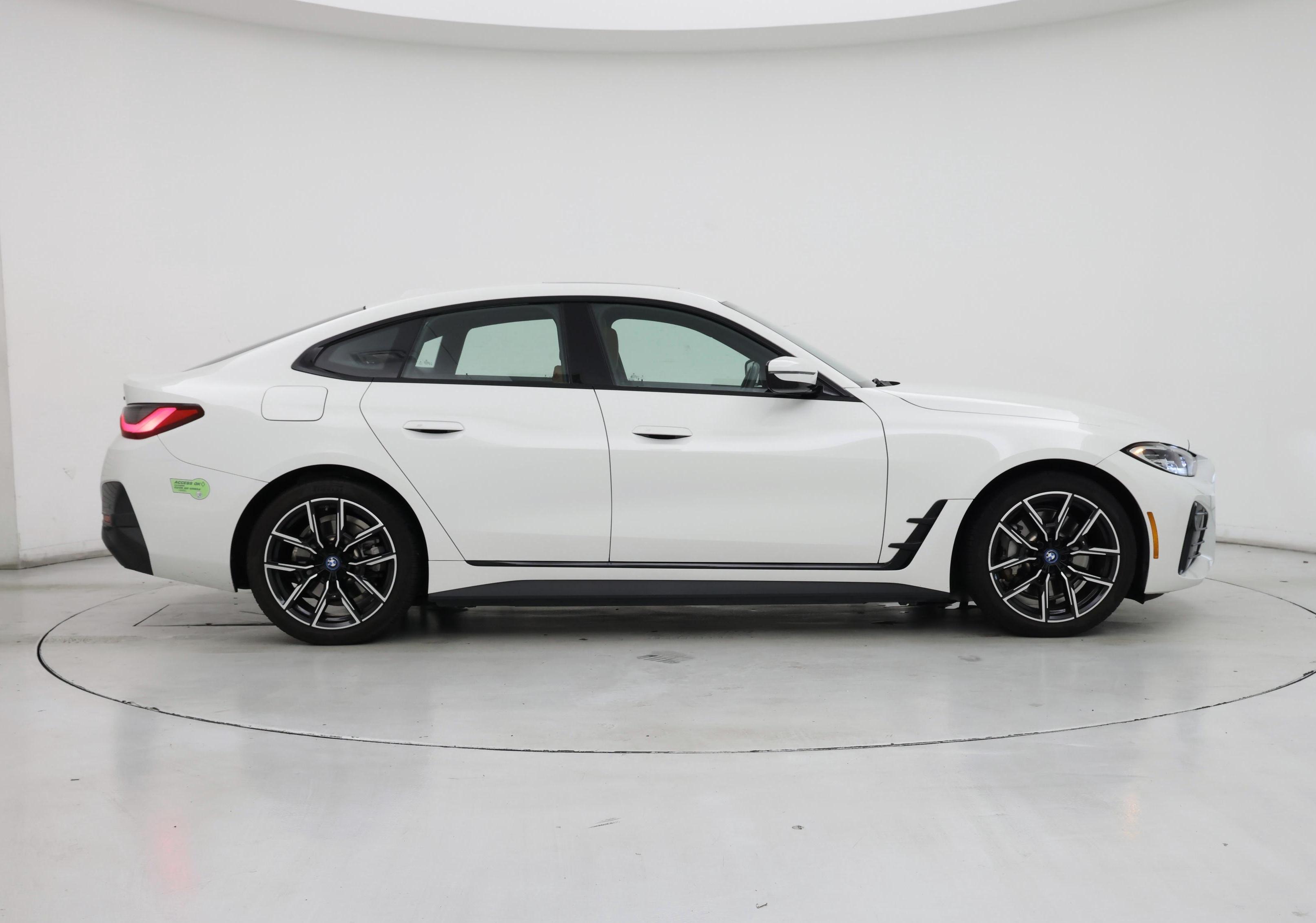 Thumbnail: 2023 BMW i4 - 7