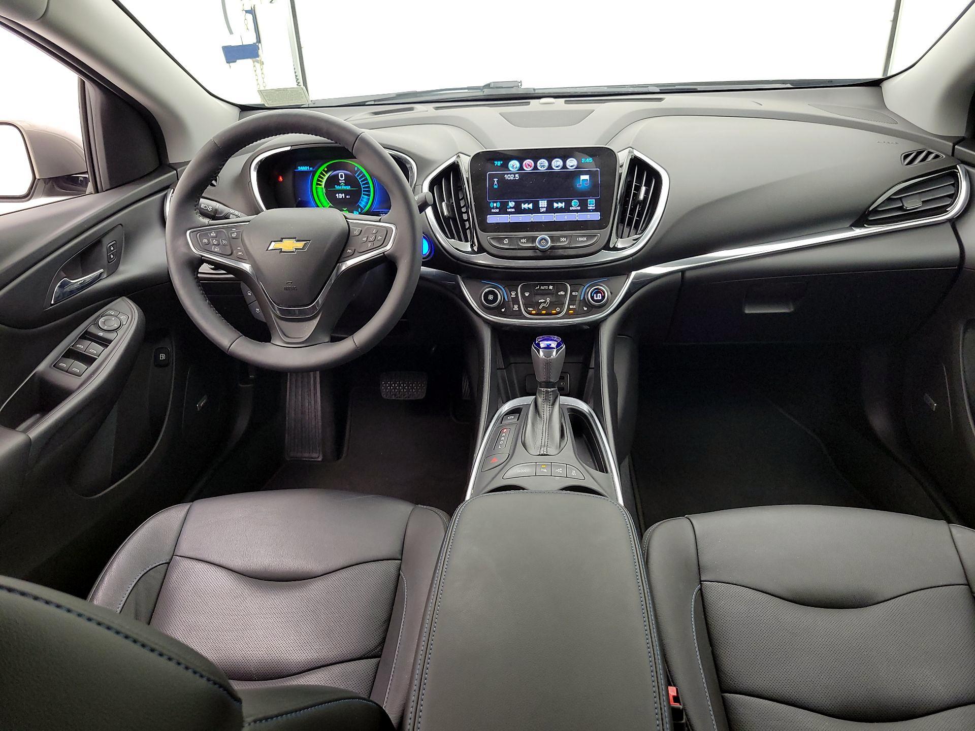 Thumbnail: 2017 Chevrolet Volt - 9