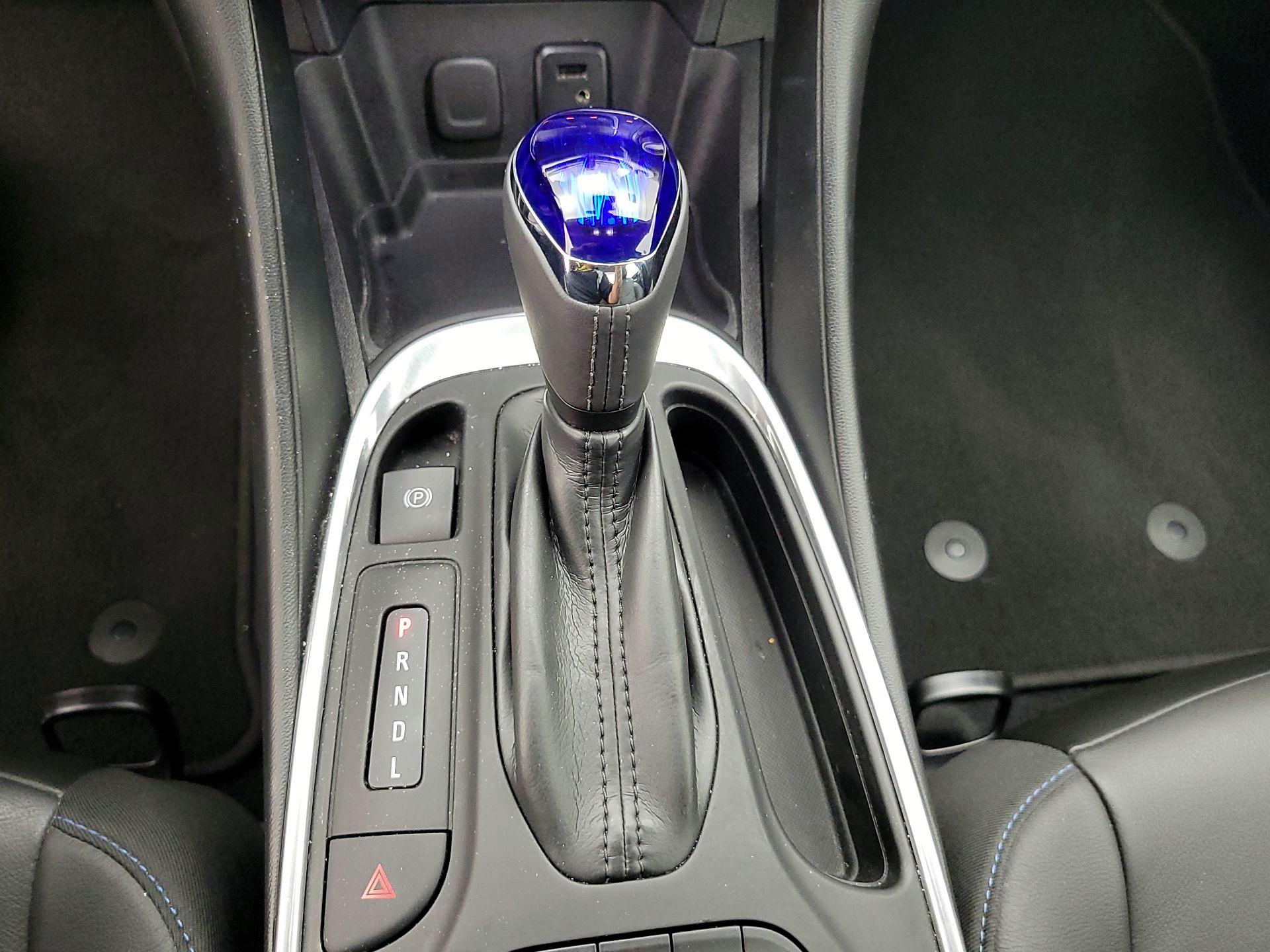 Thumbnail: 2017 Chevrolet Volt - 18