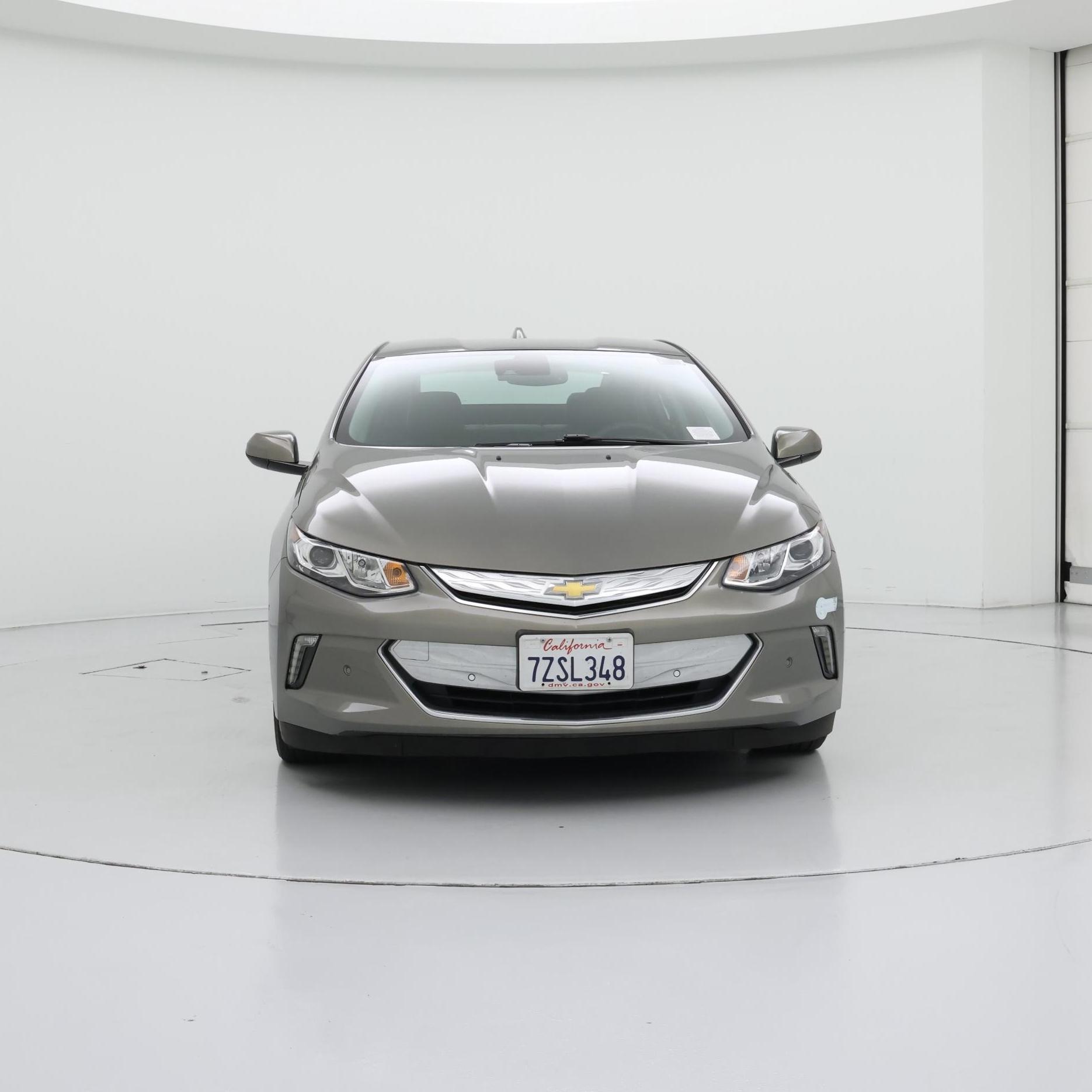 Thumbnail: 2017 Chevrolet Volt - 5