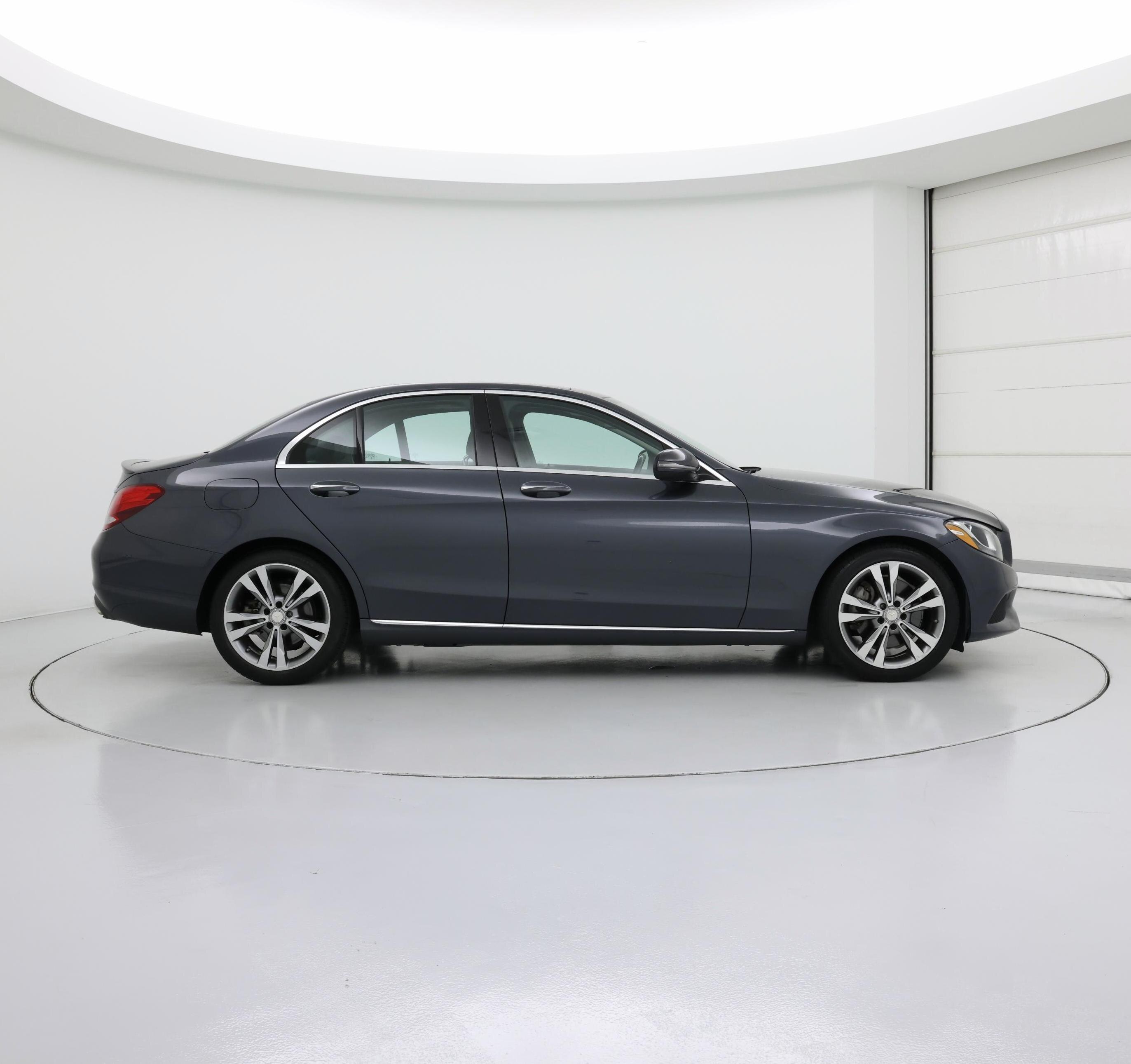 Thumbnail: 2016 Mercedes-Benz C-Class - 7