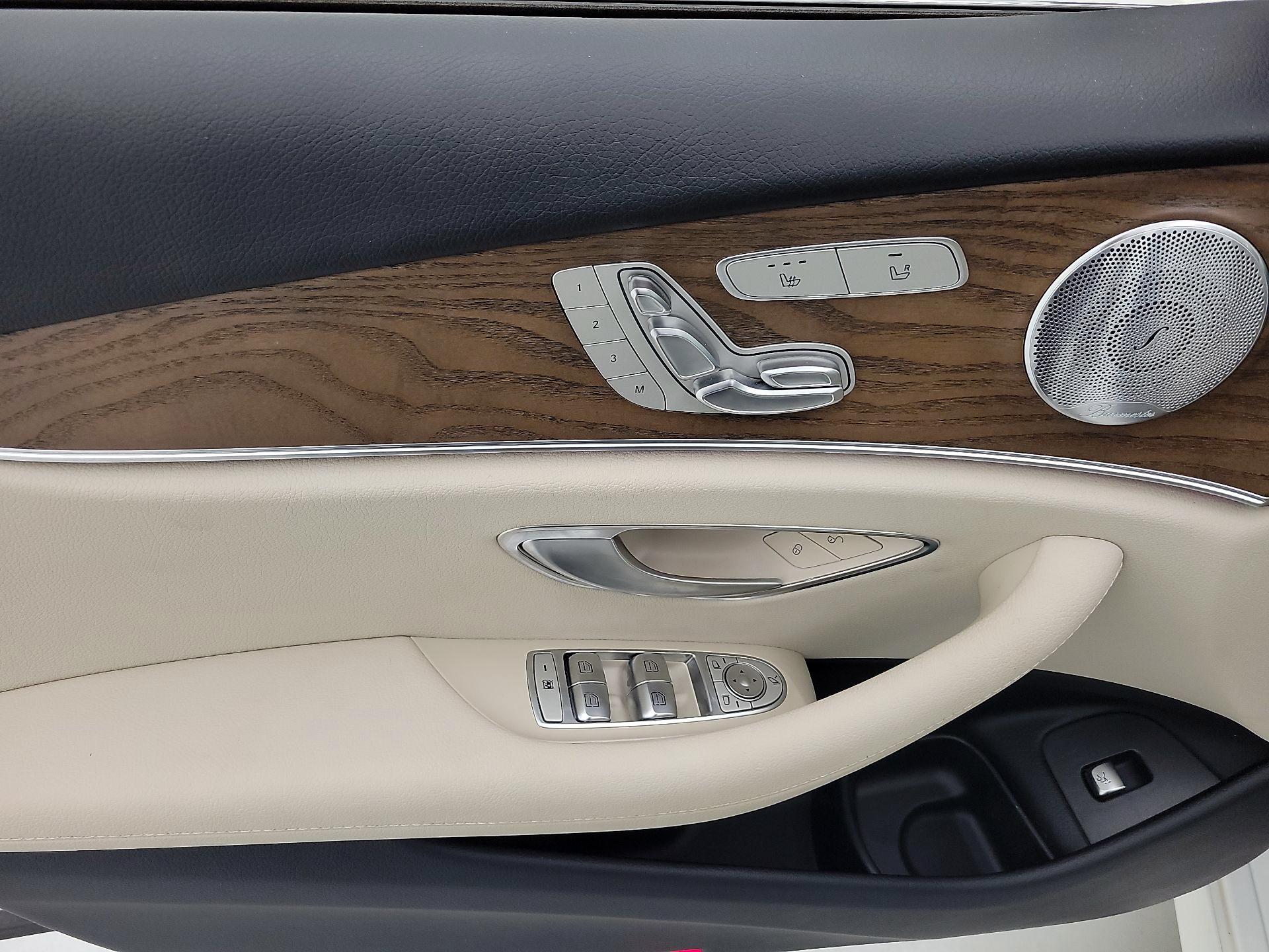 Thumbnail: 2019 Mercedes-Benz E-Class - 12