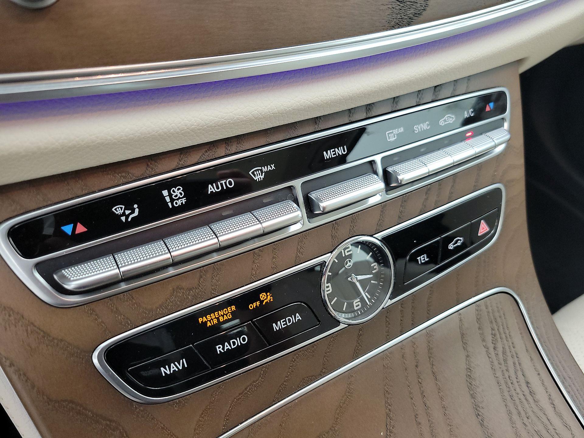 Thumbnail: 2019 Mercedes-Benz E-Class - 17