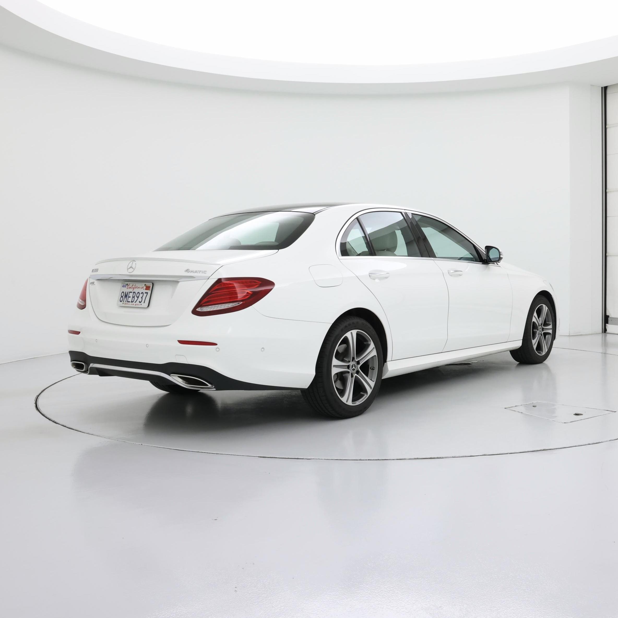 Thumbnail: 2019 Mercedes-Benz E-Class - 8