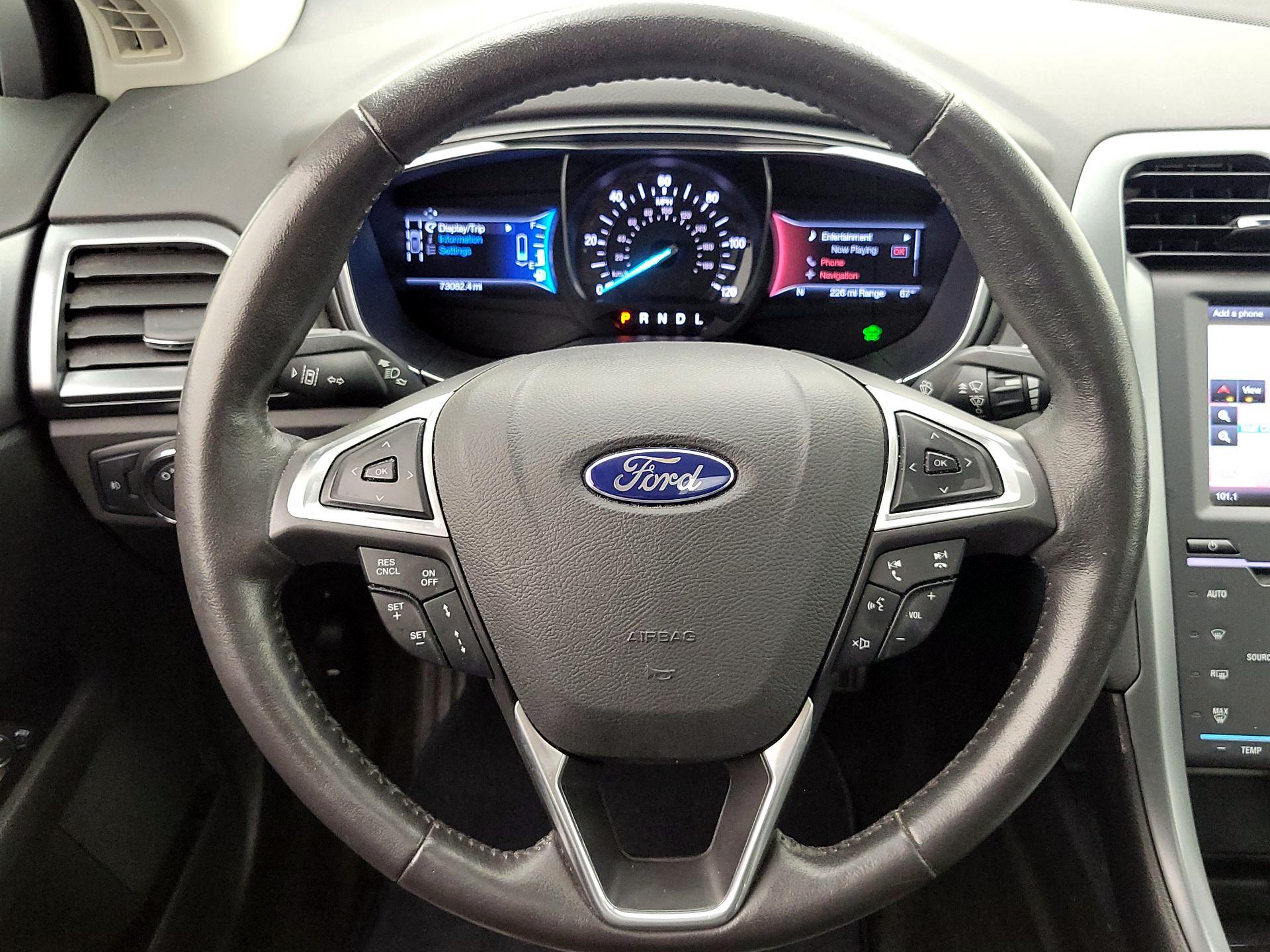 Thumbnail: 2015 Ford Fusion - 10